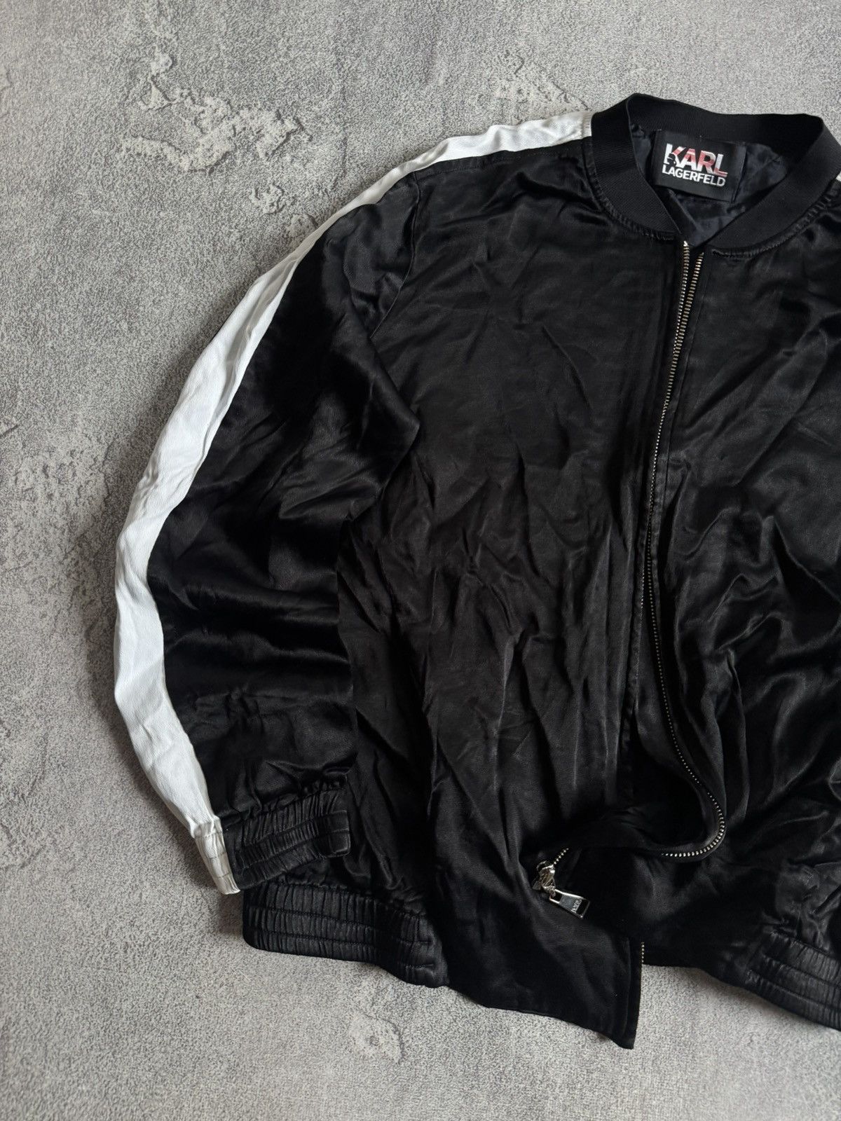 Karl Lagerfeld Karl Lagerfeld IT48/FR44/EU42 bomber zip jacket big logo Size L / US 10 / IT 46 - 2 Thumbnail
