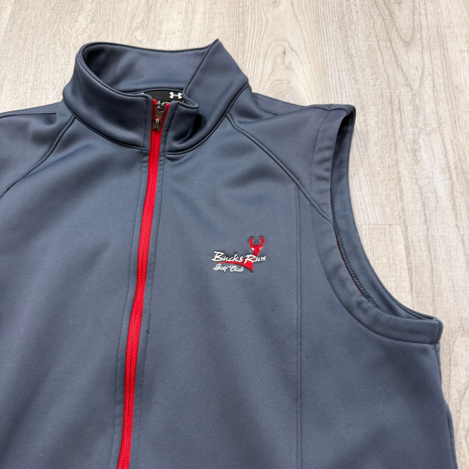 Under Armour Under Armour Vest Men's Medium Gray Red Bucks Run Golf Club Size US M / EU 48-50 / 2 - 3 Thumbnail