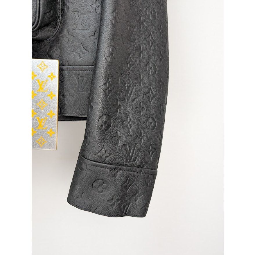 Louis Vuitton o1rshd1 Monogram Embossed Utility Black Leather Jacket Black Size US M / EU 48-50 / 2 - 8 Thumbnail