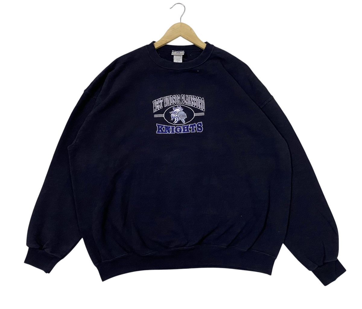 Vintage Vintage West Windsor Plainsboro Knights Big Logo Sweatshirt Size US XL / EU 56 / 4 - 1 Thumbnail