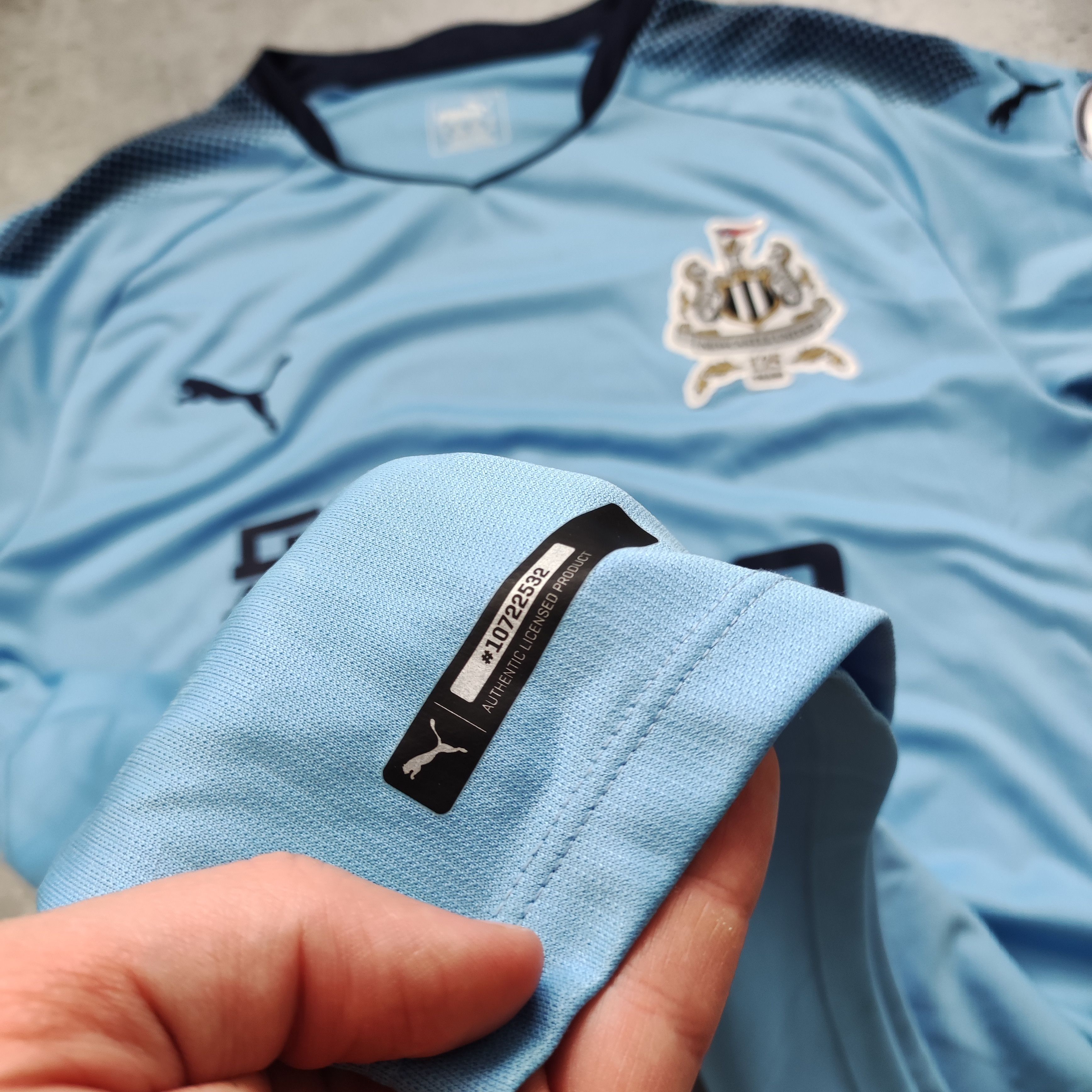 Vintage RARE Newcastle United 17/18 Away Premier League Jersey Size US XL / EU 56 / 4 - 6 Thumbnail