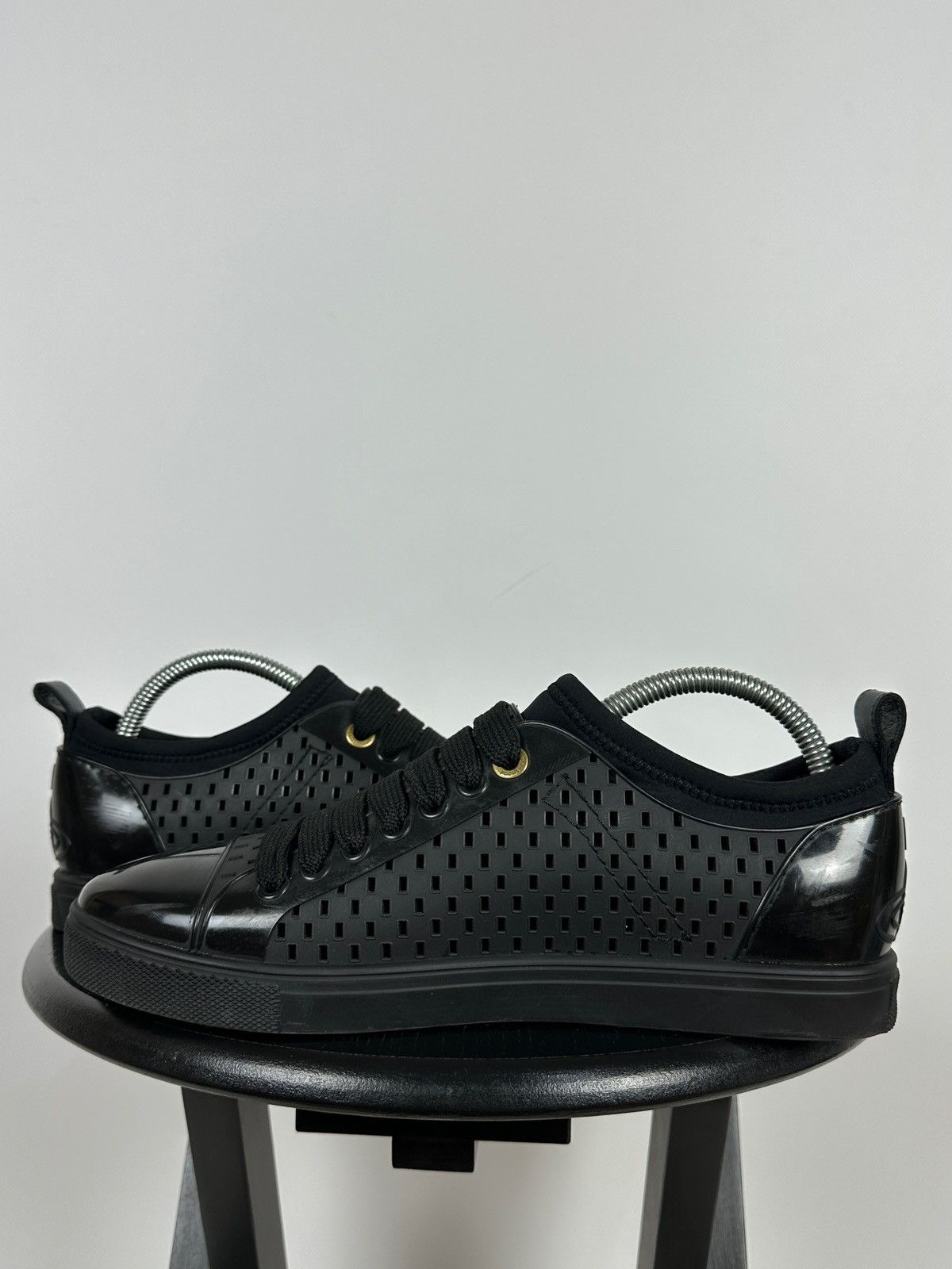 Vivienne Westwood Vivienne Westwood Orb Logo Low Top Sneakers Size US 7 / EU 40 - 8 Thumbnail