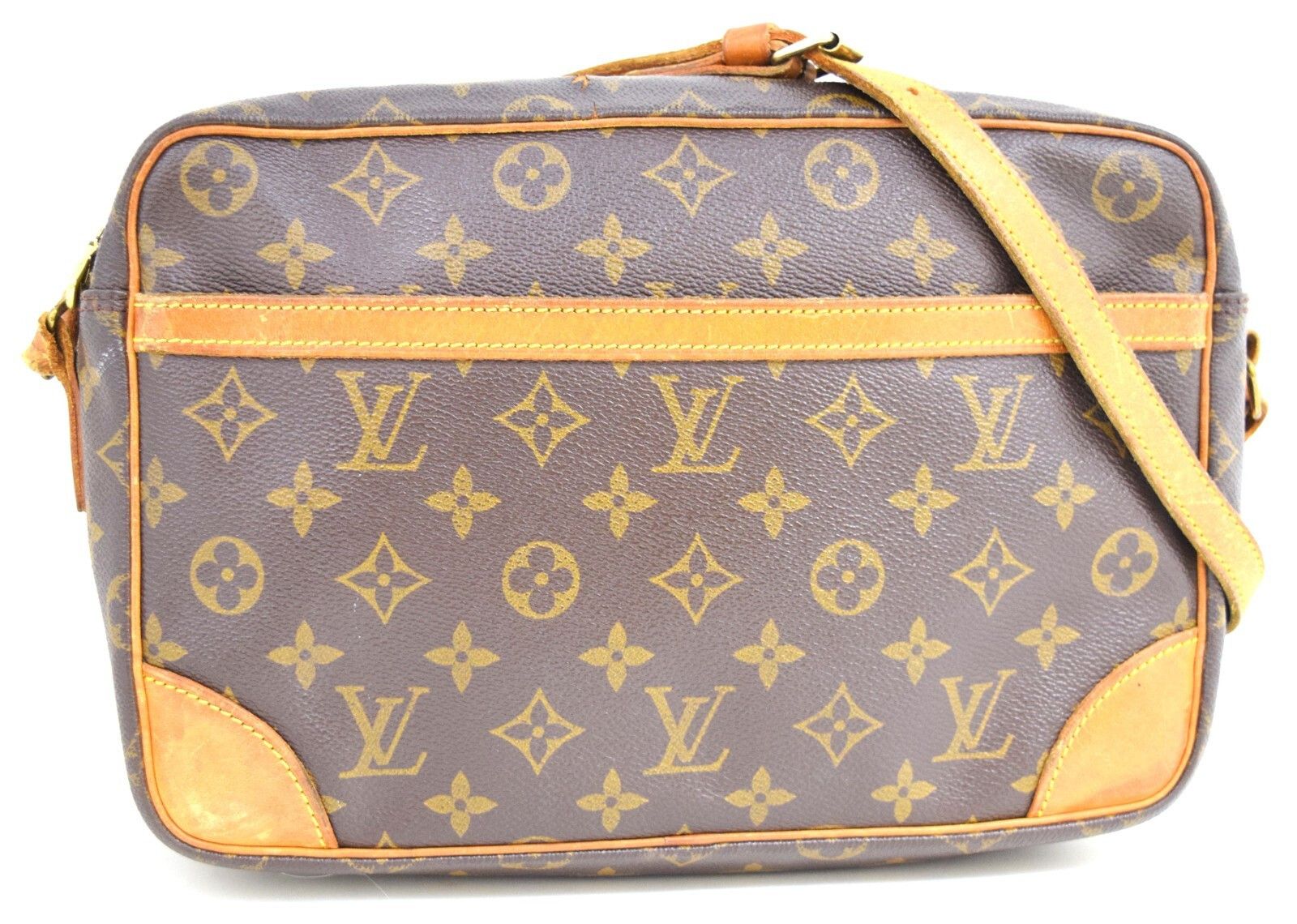 Louis Vuitton LV Trocadero 27 Crossbody Bag Monogram Canvas M51274 Size ONE SIZE - 1 Thumbnail