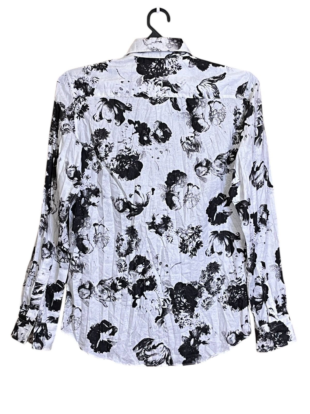 Tornado Mart Iconic🔥Vintage TORNADO MART BLACK ROSE button ups shirts Size US S / EU 44-46 / 1 - 2 Thumbnail