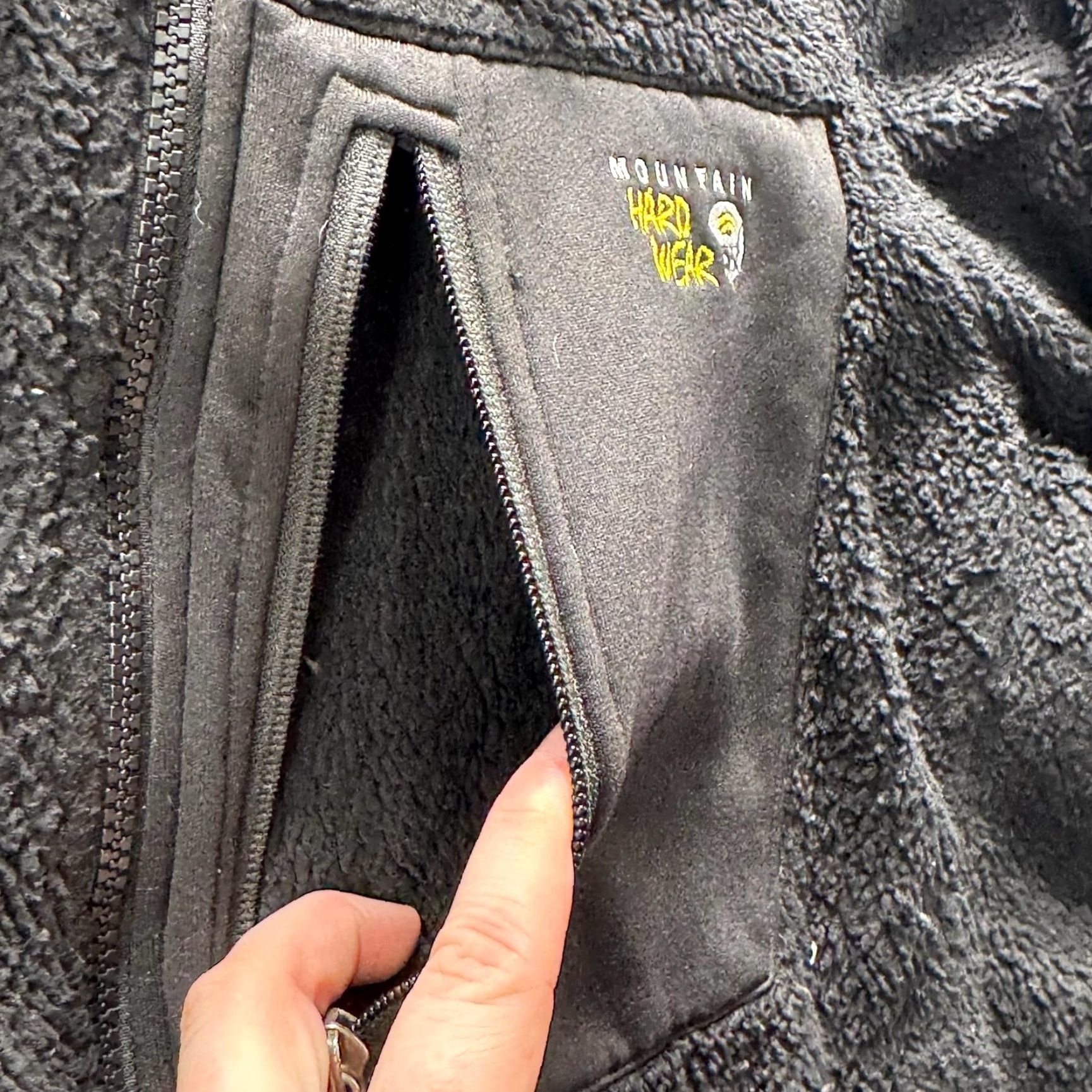Mountain Hardwear Mountain Hardwear Jacket Womens Large Black Sherpa Fleece Full Zip Hiking Warm Winter Size L / US 10 / IT 46 - 6 Thumbnail