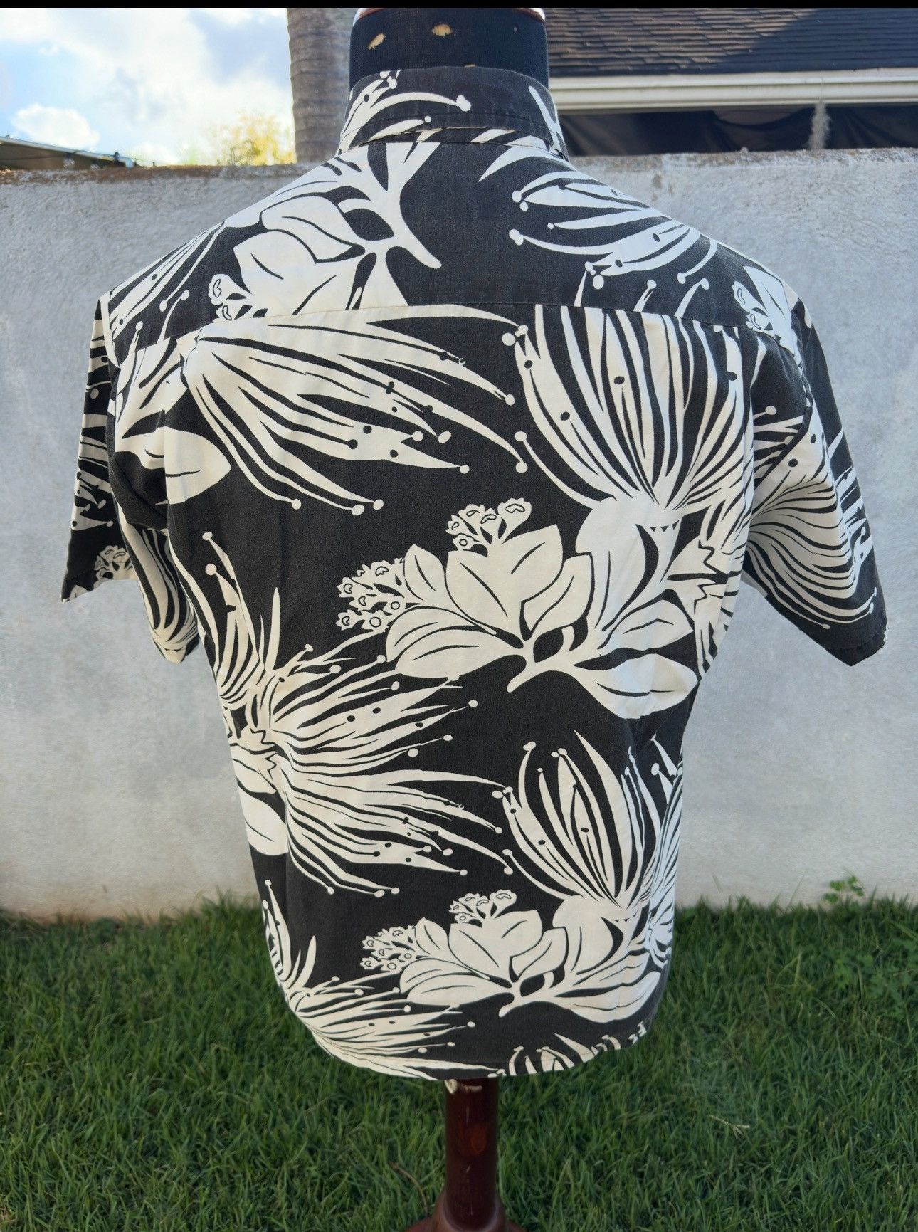 Other PreOwned T&L Muumuu Factory Men's Hawaiian Shirt Small Black Size US S / EU 44-46 / 1 - 2 Thumbnail