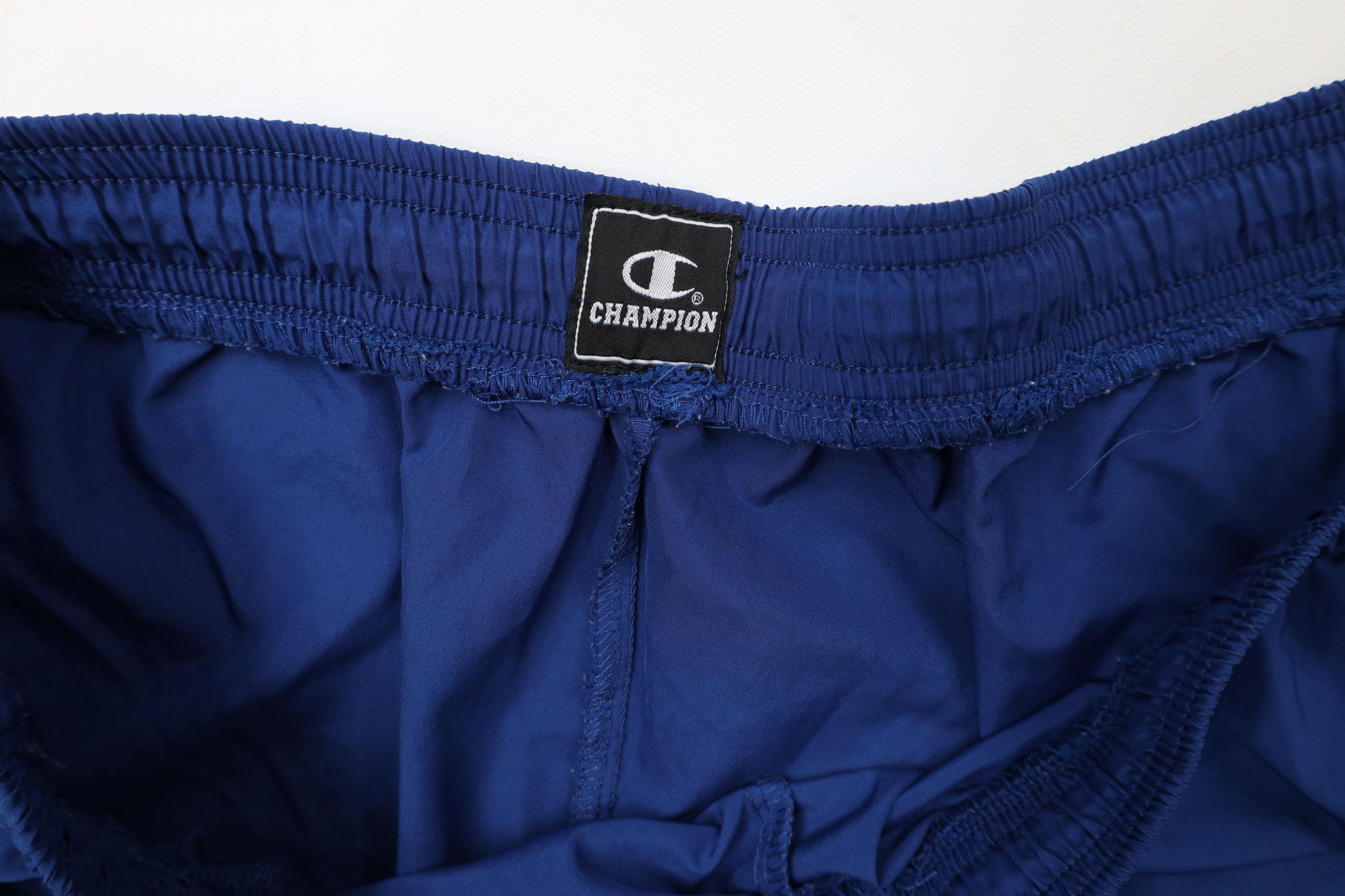 Champion × Vintage Vintage 90s Champion Classic Logo Running Soccer Shorts Blue Size US 36 / EU 52 - 7 Thumbnail