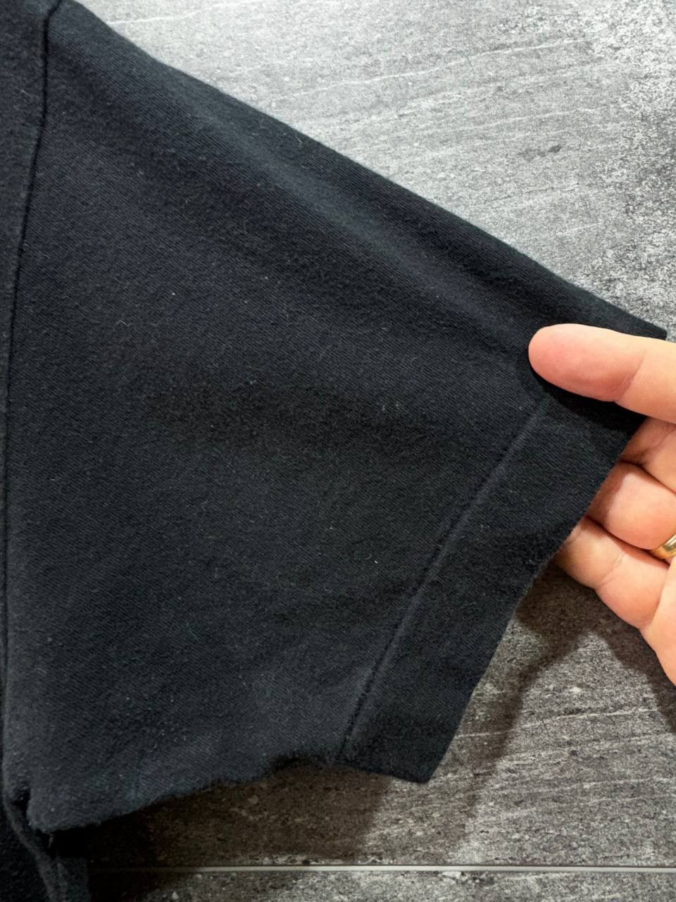 Comme des Garcons PLAY PLAY COMME des GARCONS GRAPHIC LOGO PRINT TEE Size US M / EU 48-50 / 2 - 16 Thumbnail