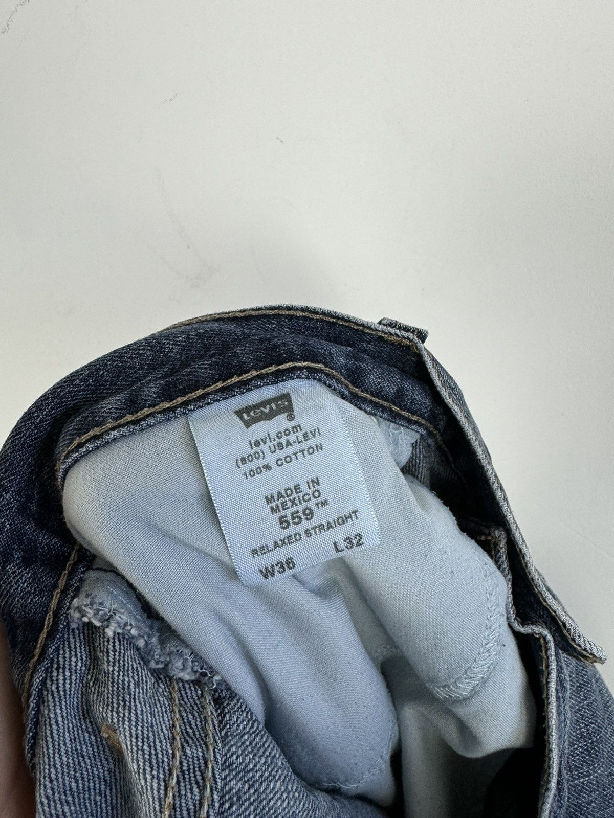 Levi's Vintage Levi’s 559 Made in Mexico Distressed Faded Denim Size US 36 / EU 52 - 8 Thumbnail