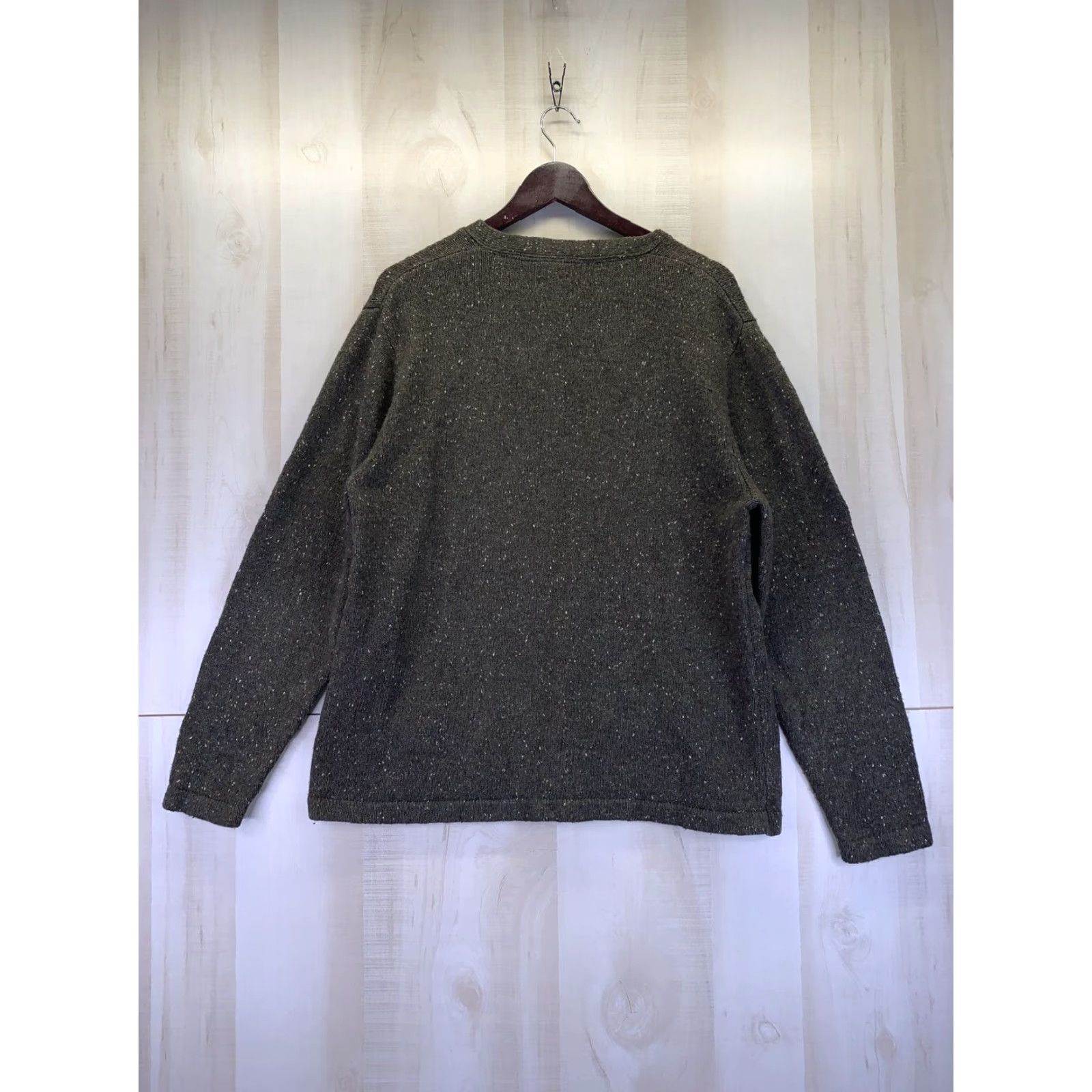 Vintage VINTAGE Woolrich Sweater Mens L V-Neck Green Wool Blend Pullover Long Sleeve Size US L / EU 52-54 / 3 - 7 Thumbnail