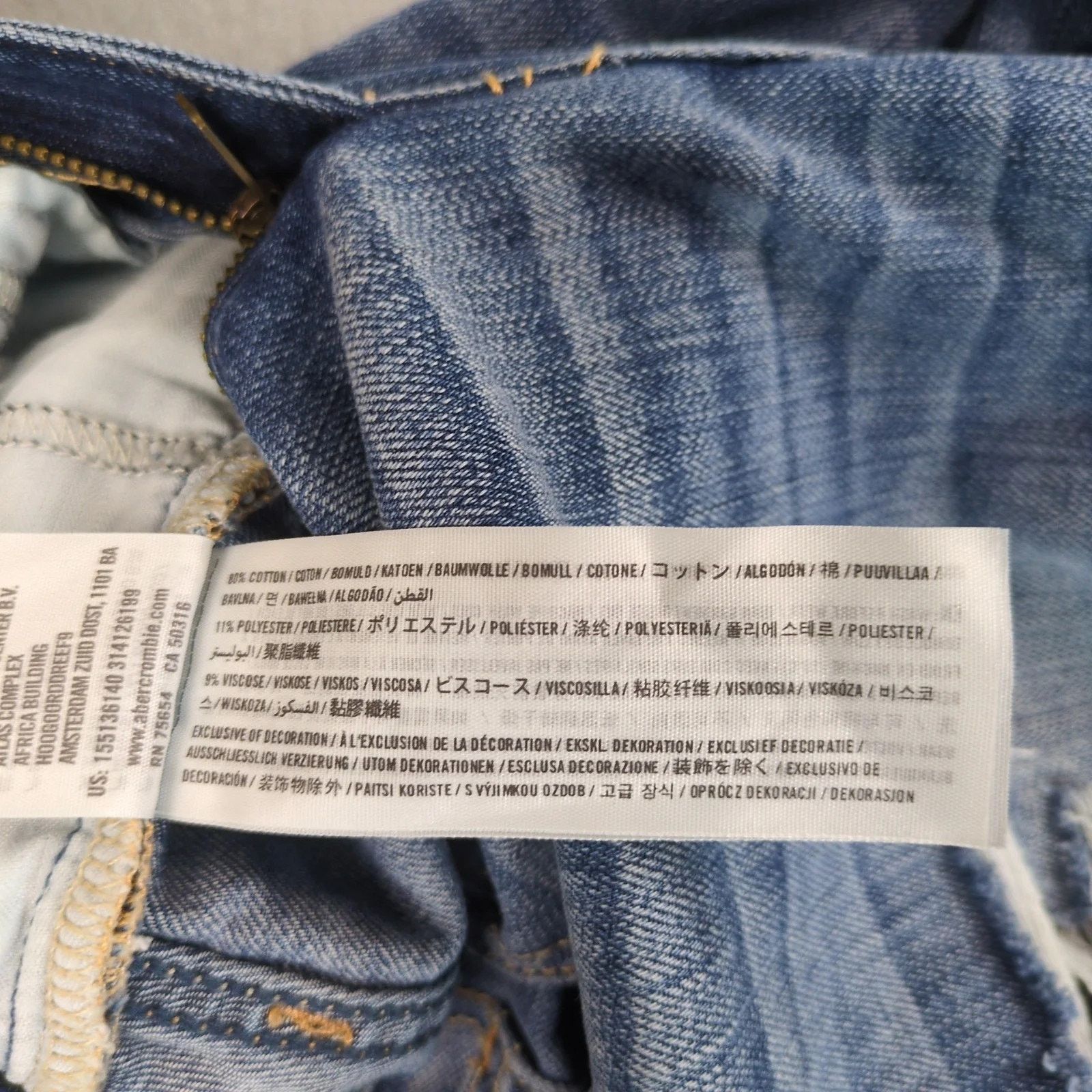Abercrombie & Fitch Abercrombie & Fitch Destroyed Jeans Women's 8R 34x28" Ankle Size 30" / US 8 / IT 44 - 4 Thumbnail