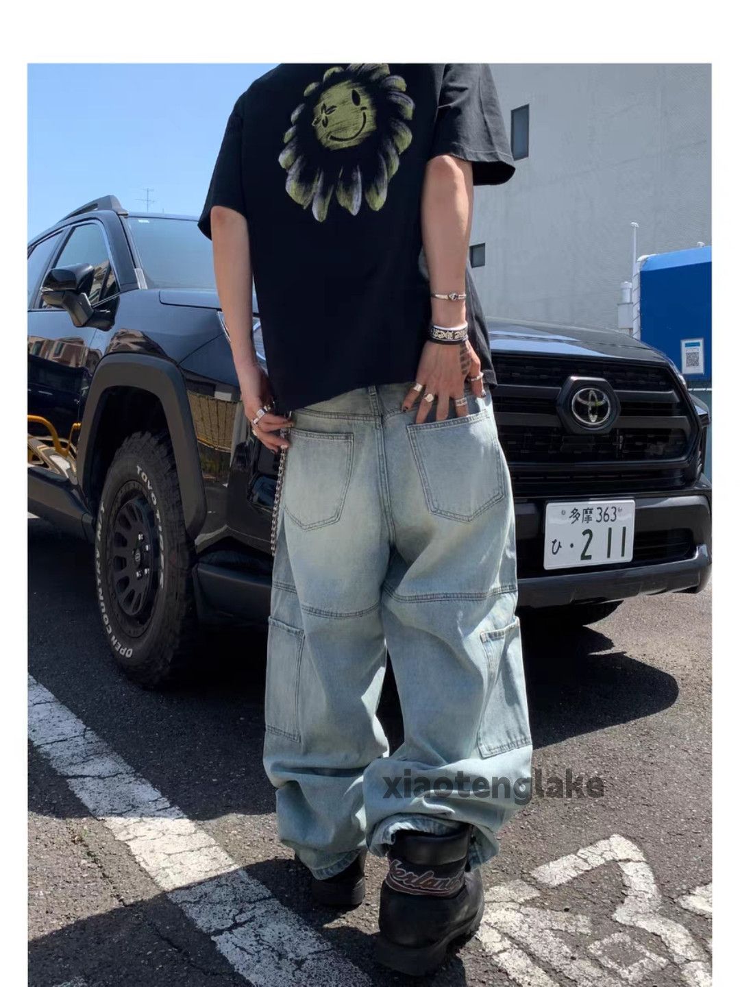 Jean Unisex washed faded loose baggy hiphop cargo jeans Size US 31 - 1 Thumbnail
