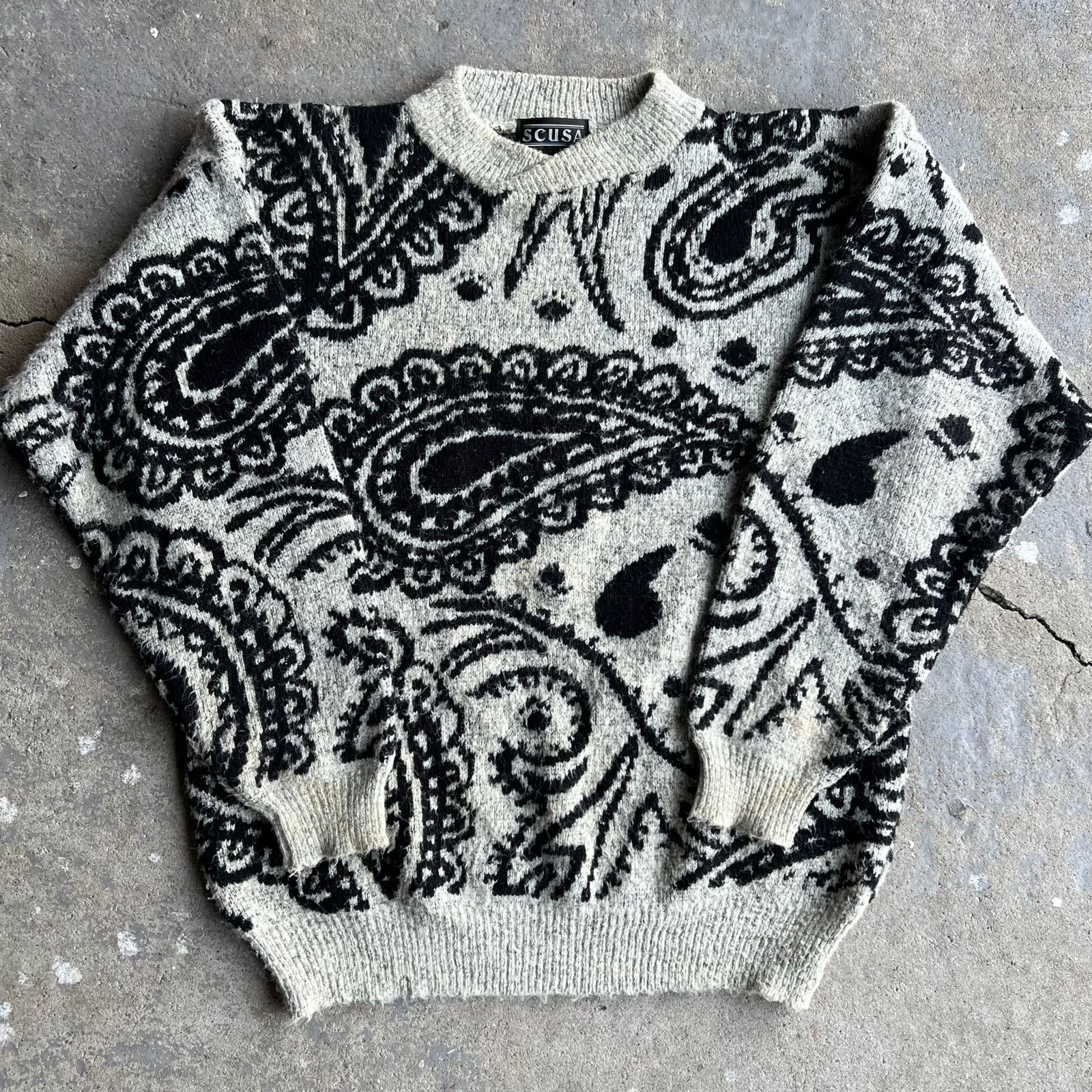 Vintage Y2K abstract all over print crewneck sweater