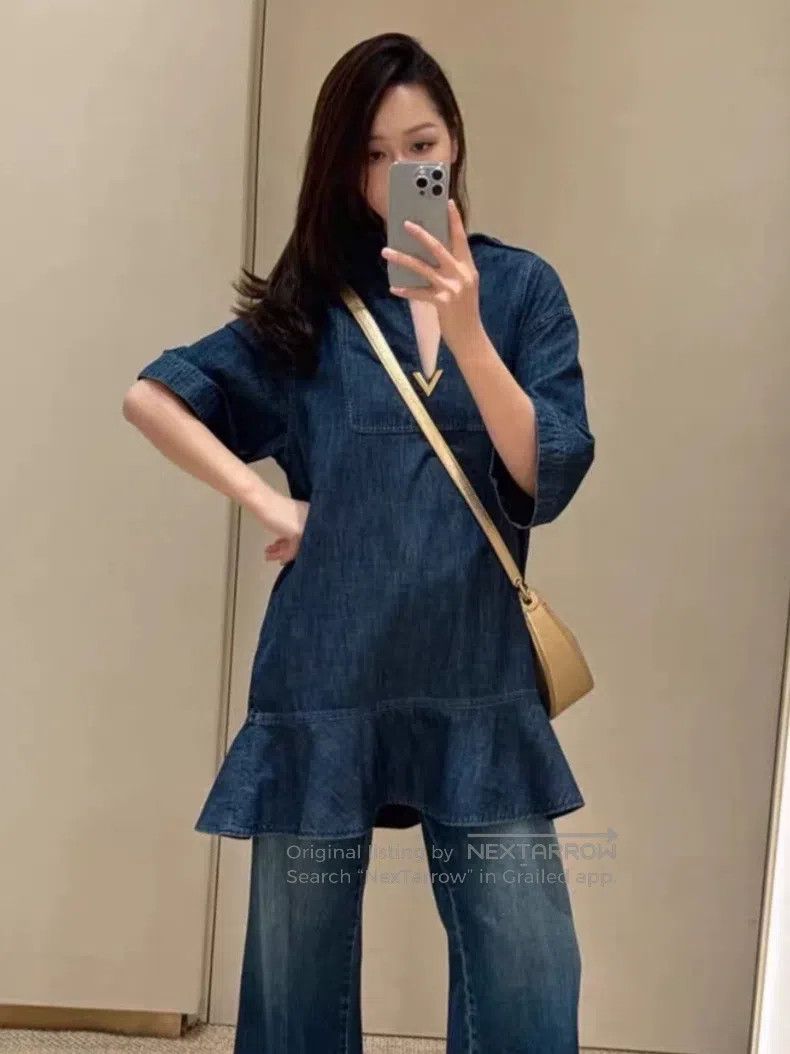 Valentino Valentino Solid color V-neck pleated denim short-sleeved d Size XS / US 0-2 / IT 36-38 - 7 Thumbnail