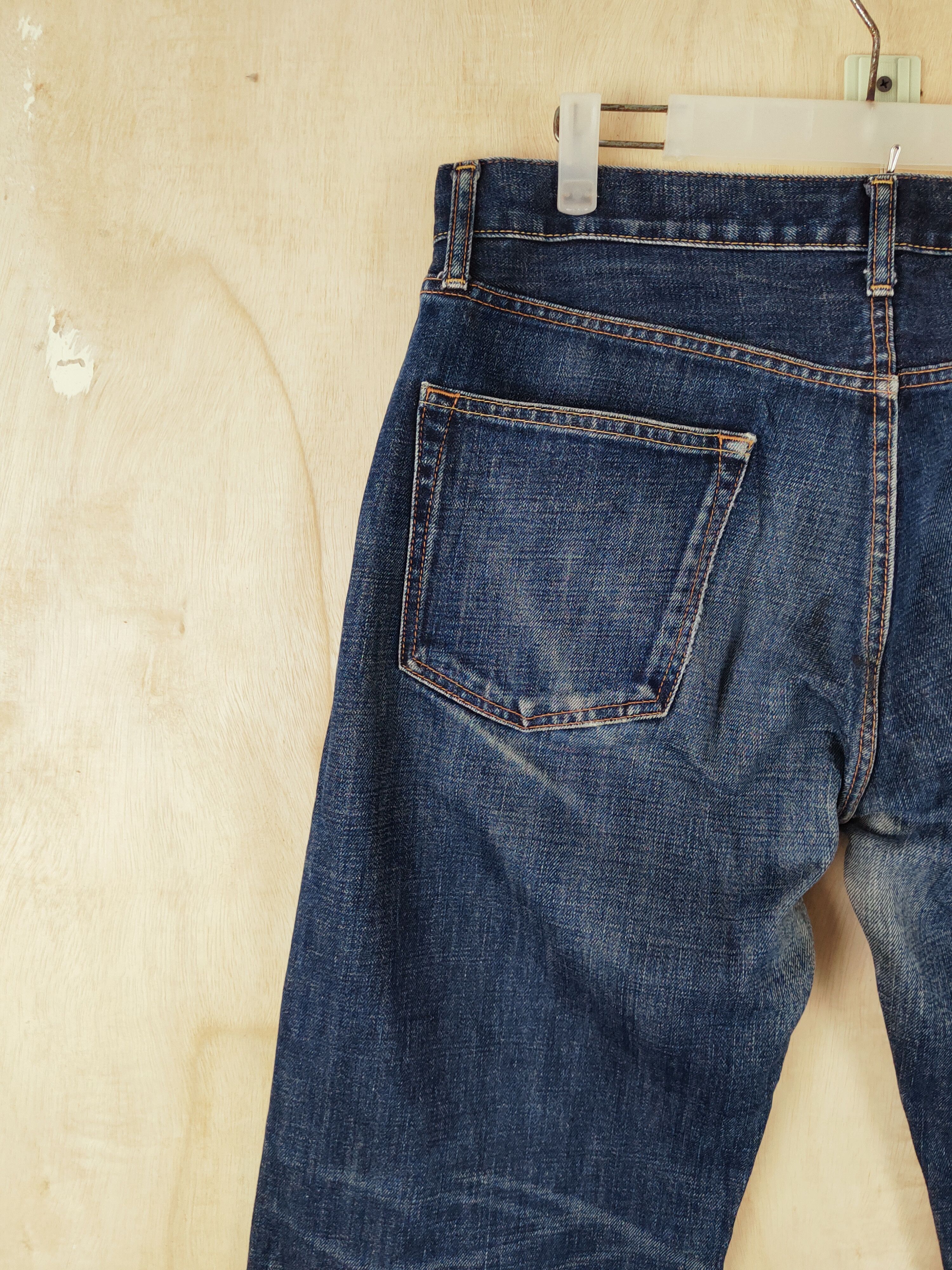 Japanese Brand Uniqlo Dark Blue Distressed Ripped Jeans #S2656 Size US 35 - 8 Thumbnail