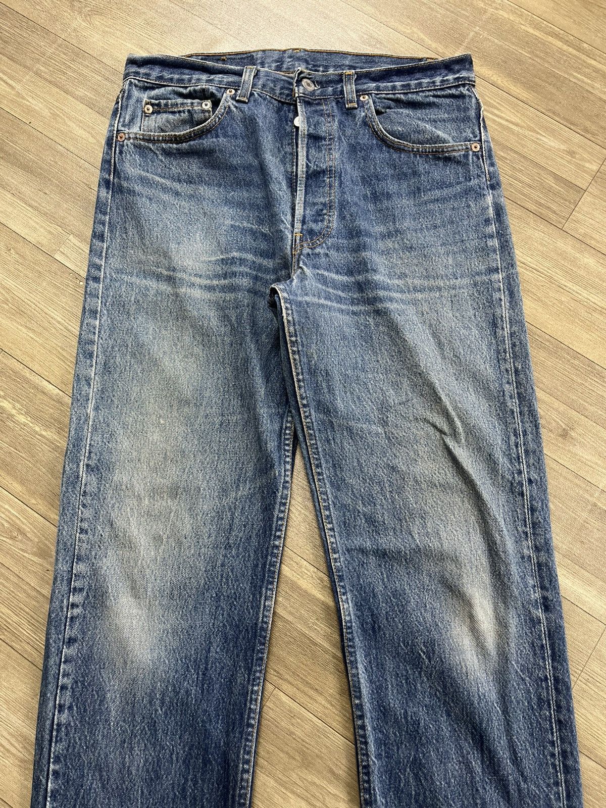 Levi's Vintage Clothing 🇺🇸1990s Vintage Levis 501 33x34 Straight Leg Blue Jeans Size US 33 - 2 Thumbnail