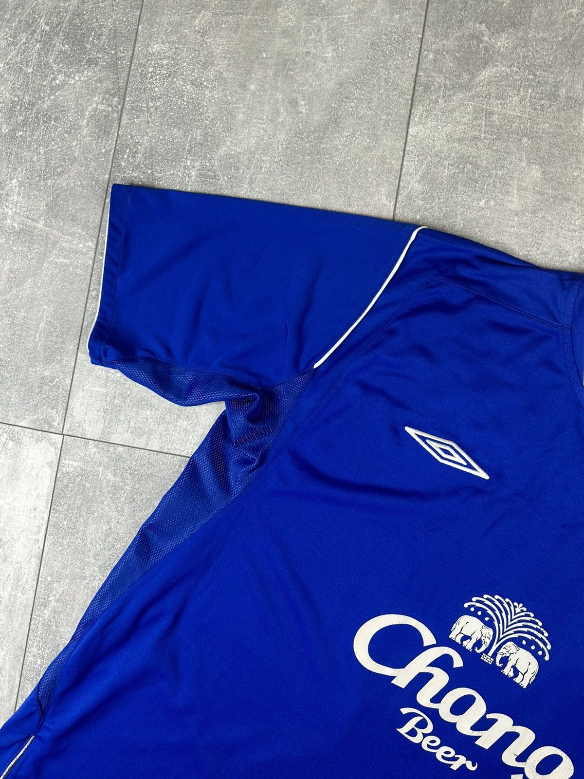 Umbro Umbro Everton FC #10 Ferguson 2004/05 Home Soccer Jersey Size US XL / EU 56 / 4 - 9 Thumbnail