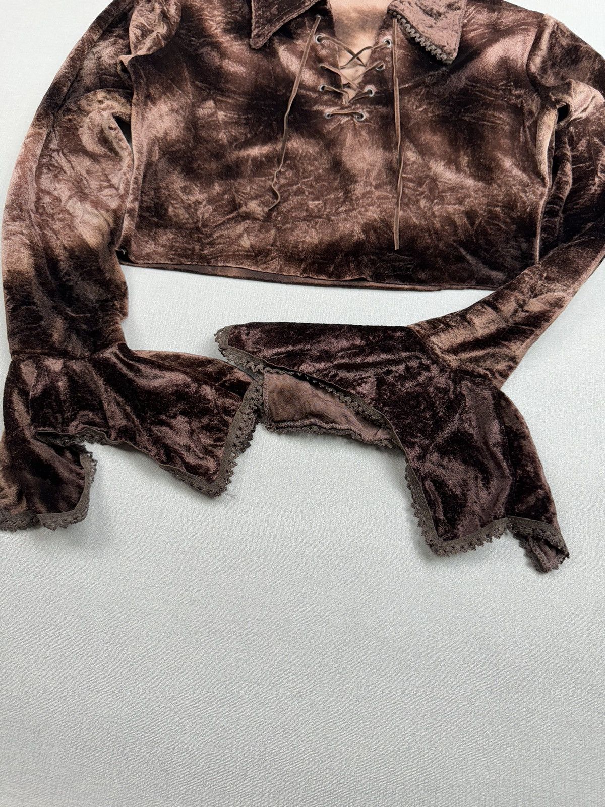 Japanese Brand Women’s Vintage crazy World cropped Top Rave Style Y2K Size M / US 6-8 / IT 42-44 - 5 Thumbnail
