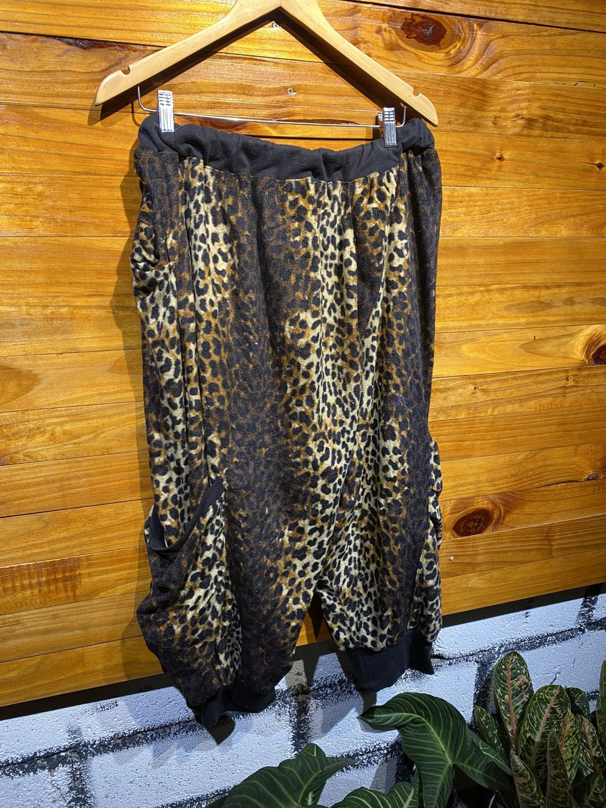 Japanese Brand Clash Leopard Print Sweatpants – Vintage Japanese Streetwear Size US 30 / EU 46 - 7 Thumbnail