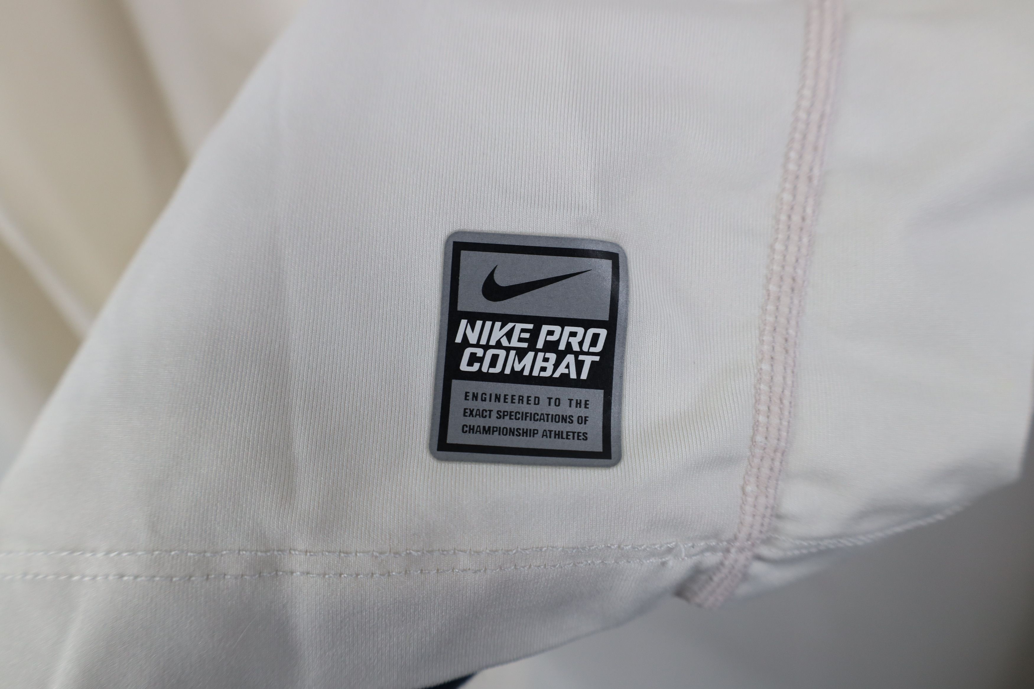 Nike Nike Pro Combat Compression Training Long Sleeve T-Shirt Size US L / EU 52-54 / 3 - 6 Thumbnail