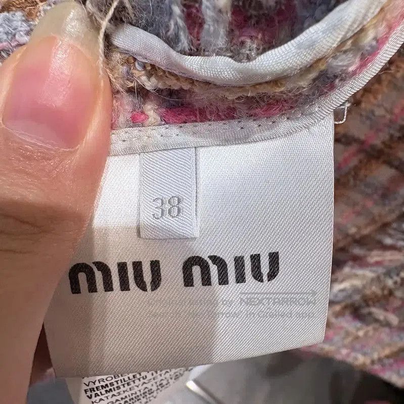 Miu Miu Miu Miu Pink Wool-Blend Plaid Short Cardigan . Size M / US 6-8 / IT 42-44 - 6 Thumbnail
