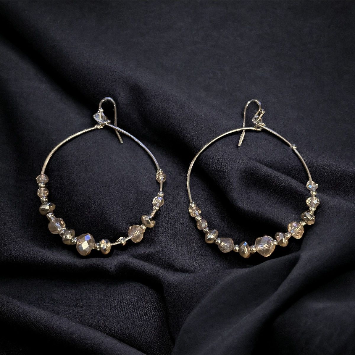 Other Crystal bead circle hoop earrings Size ONE SIZE - 1 Thumbnail