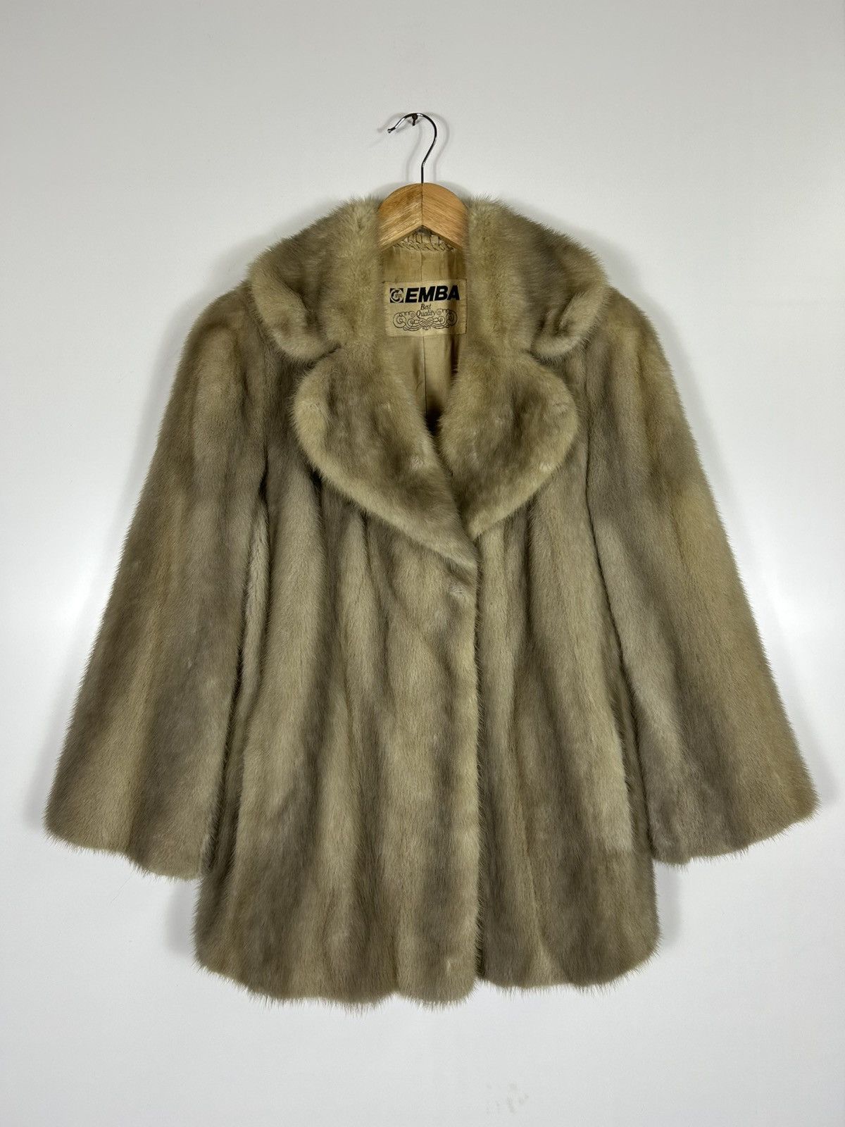 Sagafurs Vintage EMBA Mink Fur Coat – Beige Real Fur Jacket, Size S / US 4 / IT 40 - 1 Thumbnail