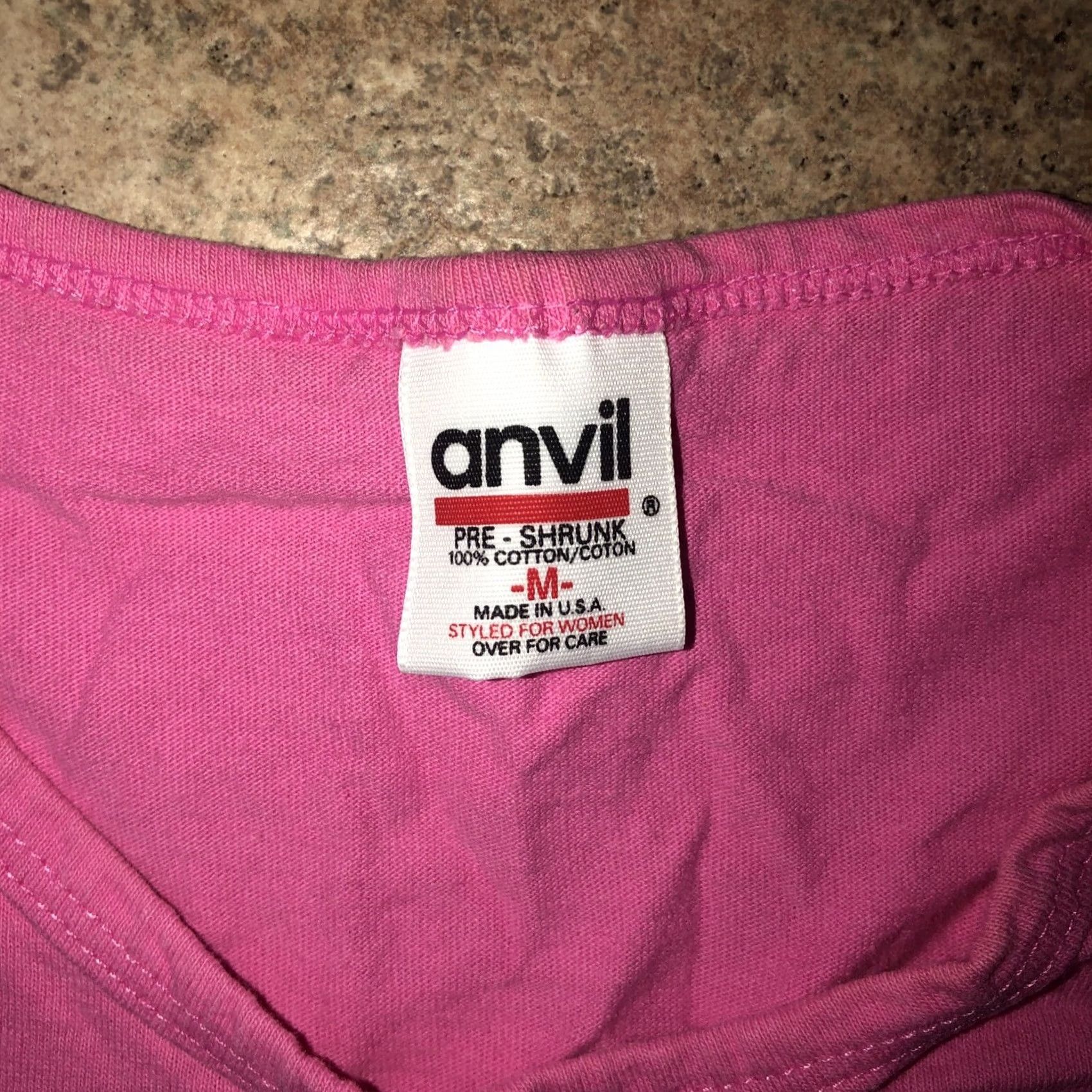 Anvil VINTAGE Anvil VTG Single Stitch T-Shirt Womens Medium Pink Horse Stitch Mens? Womens? (Note: Original indicates Womens) Size M / US 6-8 / IT 42-44 - 3 Thumbnail