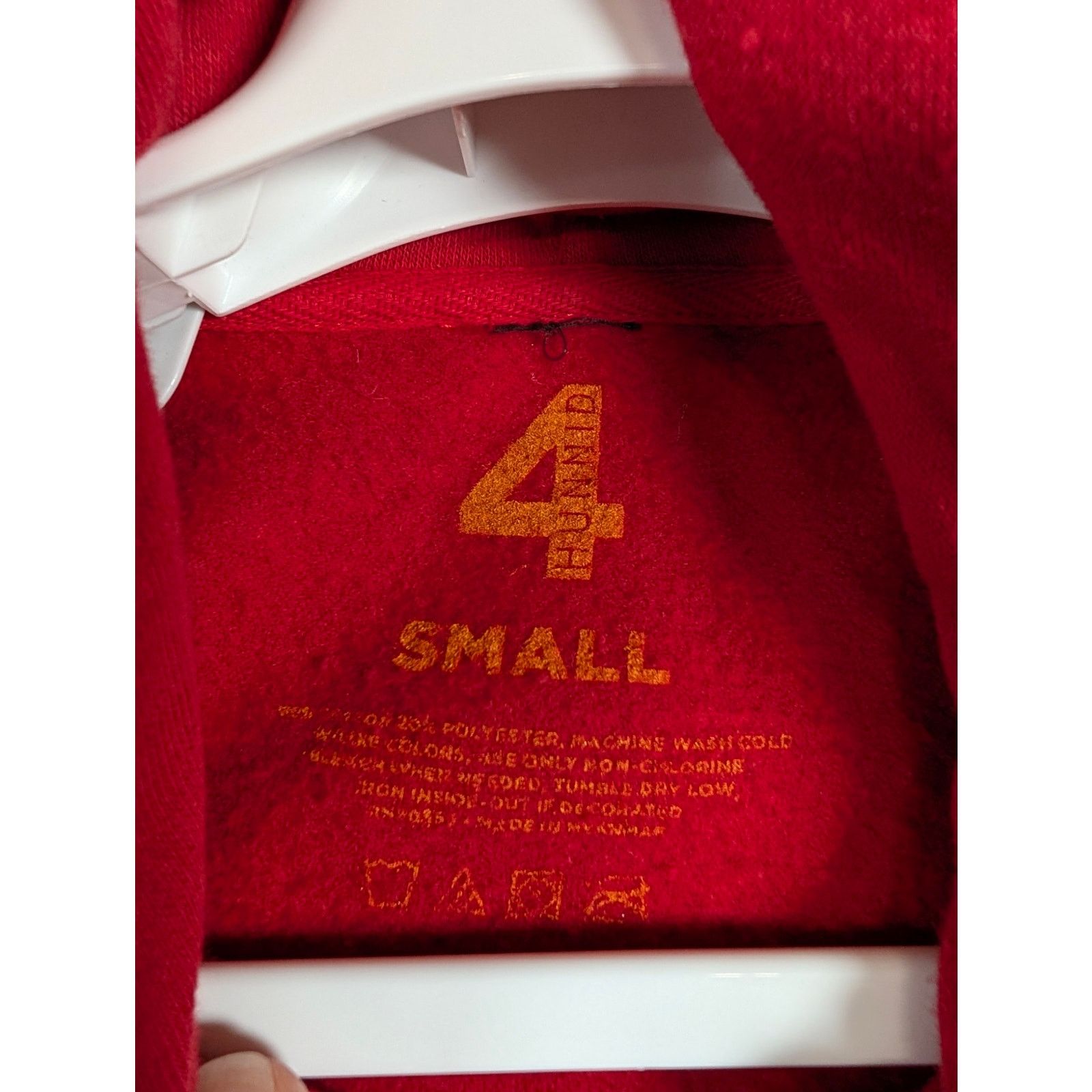 4HUNNID 4Hunnid Red Hoodie YG Graphic Pullover Size Small S USED Size US S / EU 44-46 / 1 - 7 Thumbnail