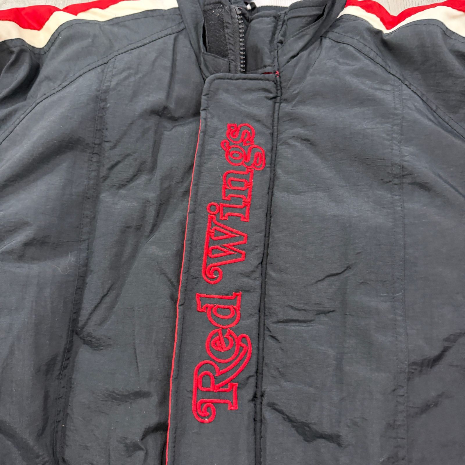 Vintage Vintage Detroit Red Wings Starter Jacket Men's Large Black Size US L / EU 52-54 / 3 - 4 Thumbnail