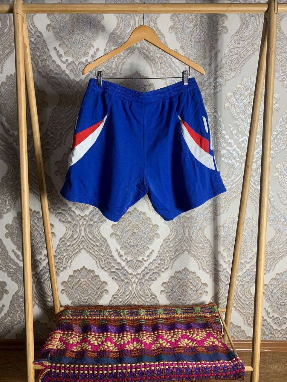 Adidas VERY RARE ADIDAS FC BAYERN MUNCHEN GERMANY SOCCER SHORTS 90s Size US L / EU 52-54 / 3 - 6 Thumbnail