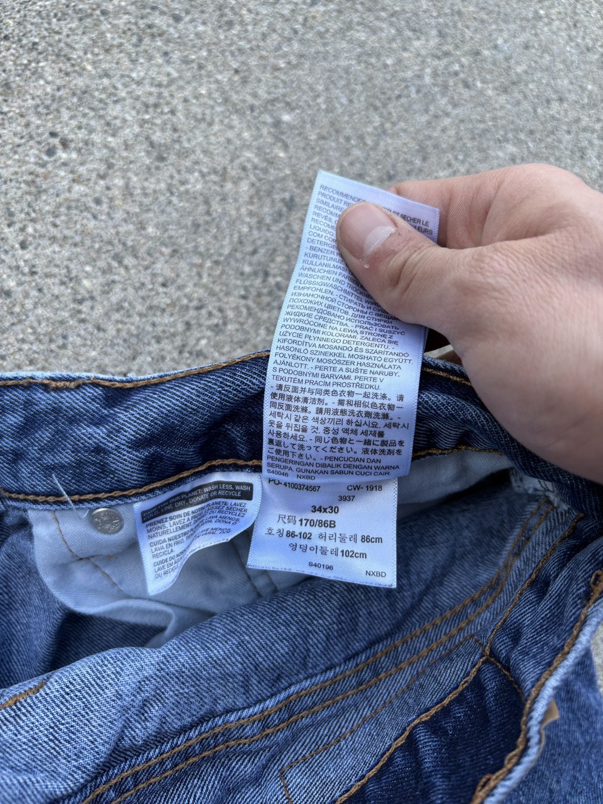 Levi's Vintage Y2K 505’ Levis Loose Fit M. Indigo Jeans Size 34x30 Size US 34 / EU 50 - 4 Thumbnail