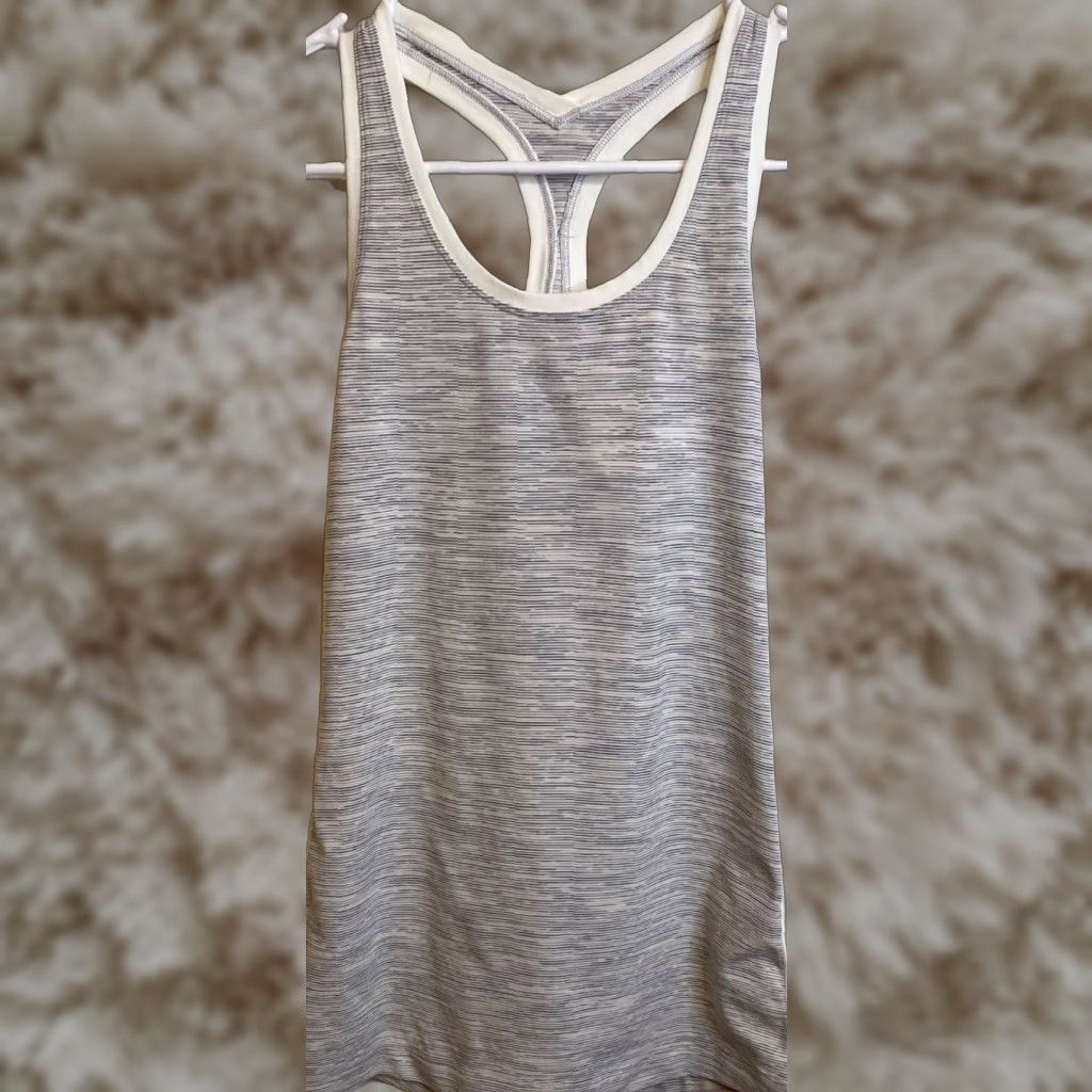 Lululemon Cool Racerback Tank Top Gray White Sleeveless Size 4 Women Athletic Yoga Racerback