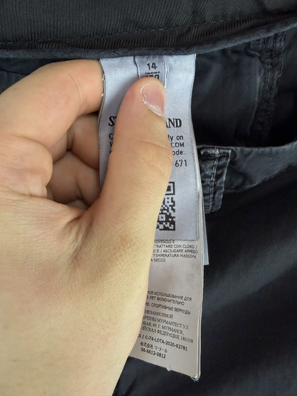 Stone Island Black Stone Island cargo shorts Size US 29 - 7 Thumbnail