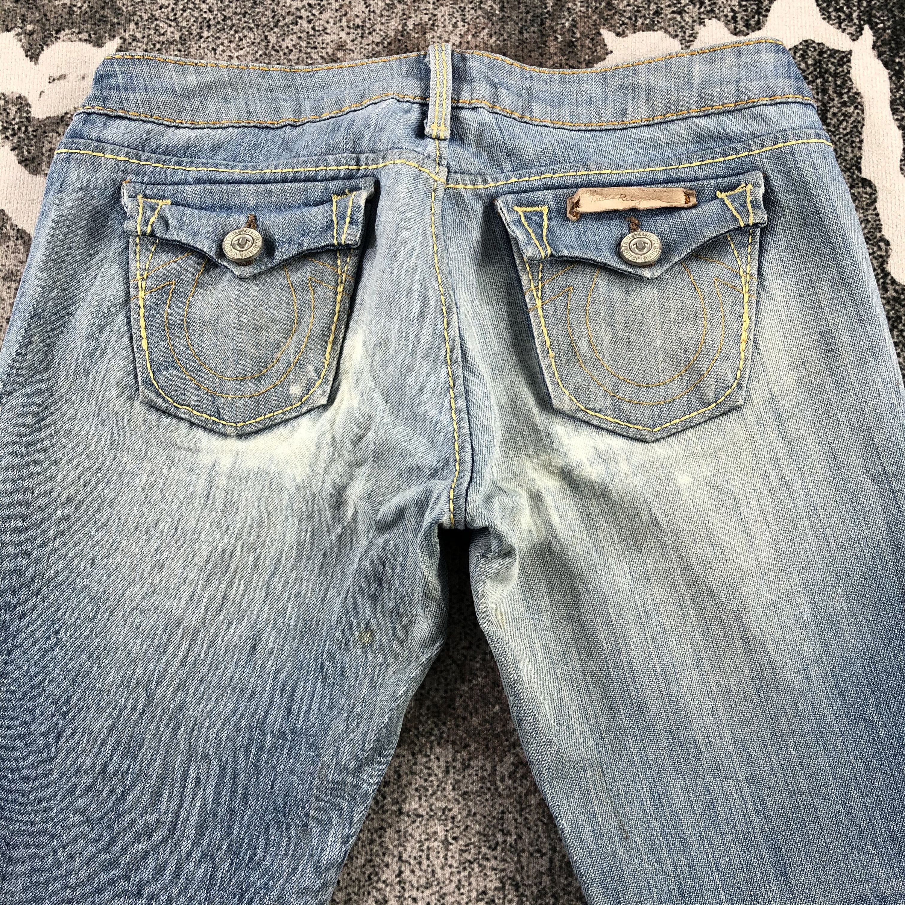 True Religion True Religion Jeans Medium Wash Denim KJ1276 Size 26" / US 2 / IT 38 - 4 Thumbnail