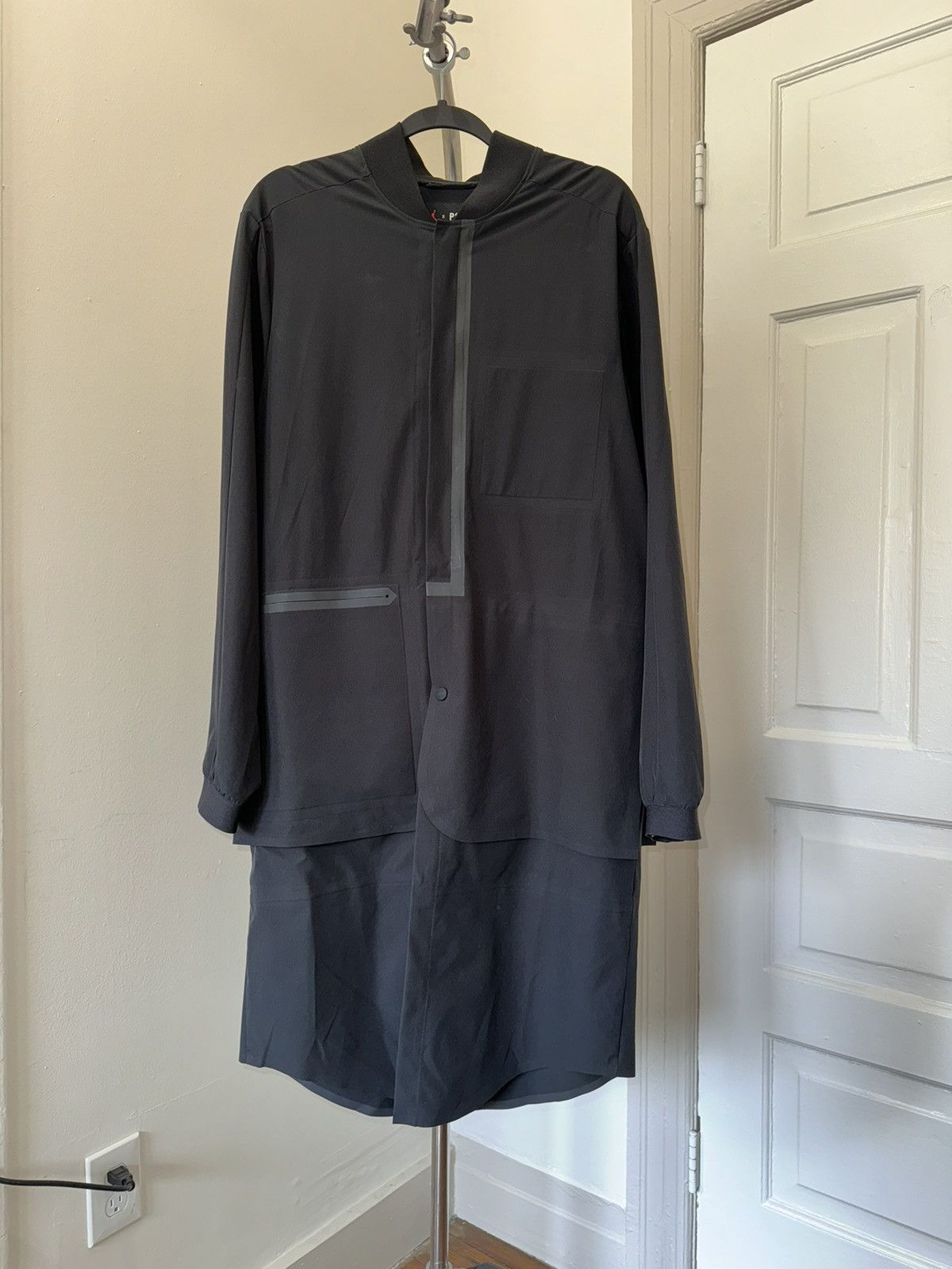 Jordan Brand × Public School JORDAN X PSNY TECH TRENCH JACKET Size US M / EU 48-50 / 2 - 1 Thumbnail