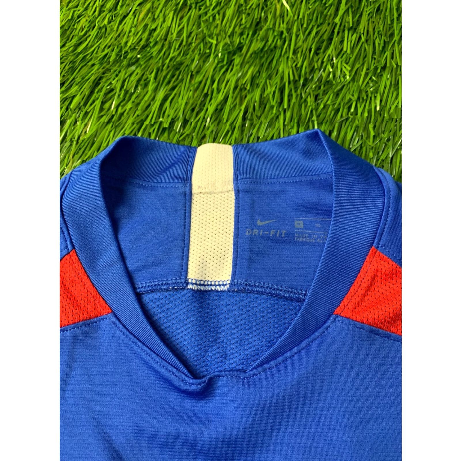 Nike Nike Dri-FIT Legend Original Mens Football Shirt XL Blue and Red Jersey Size US XL / EU 56 / 4 - 4 Thumbnail