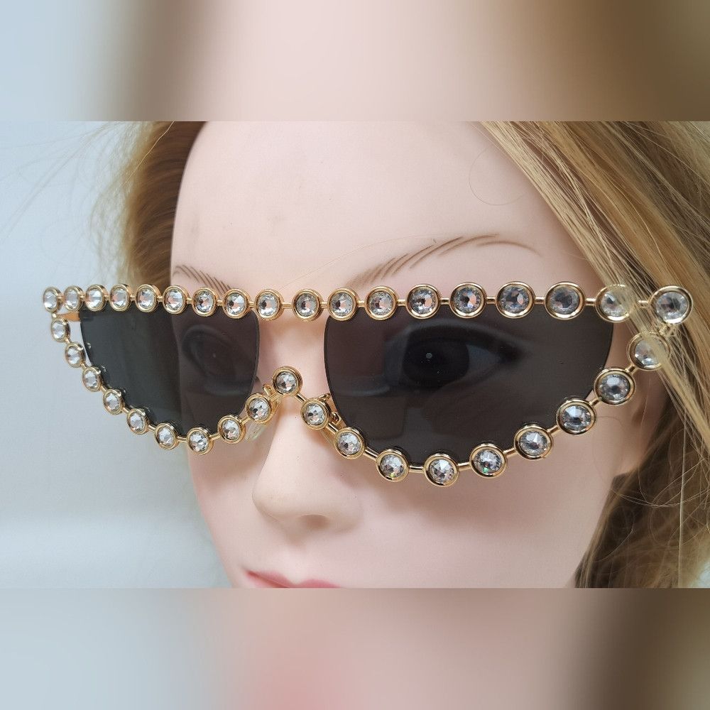 Gucci Gucci Hollywood Forever Sunglasses Crystals Gold Cat Eye GG Size ONE SIZE - 5 Thumbnail