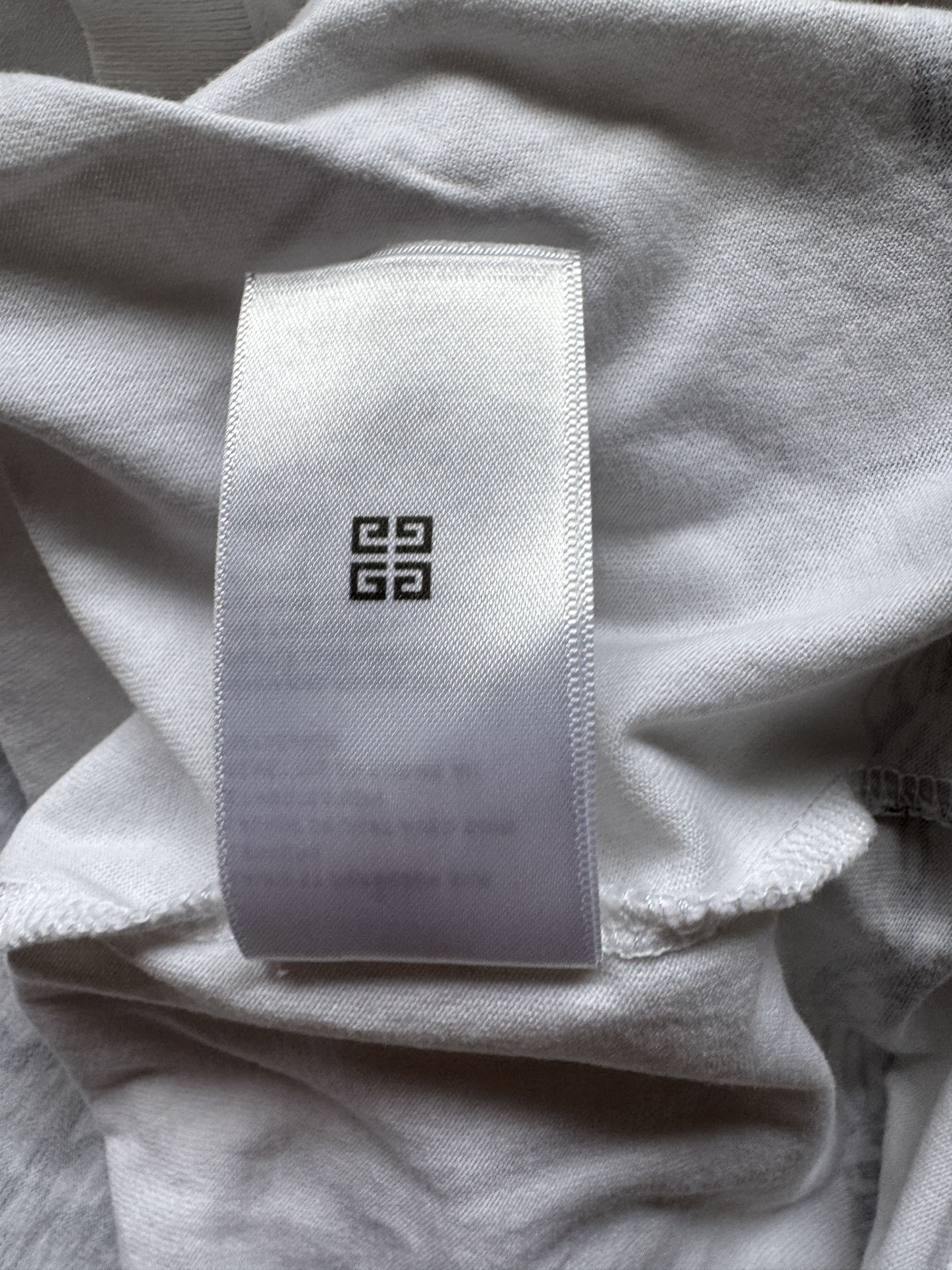 Givenchy White Gothic Print Oversized T-Shirt Size US S / EU 44-46 / 1 - 15 Thumbnail