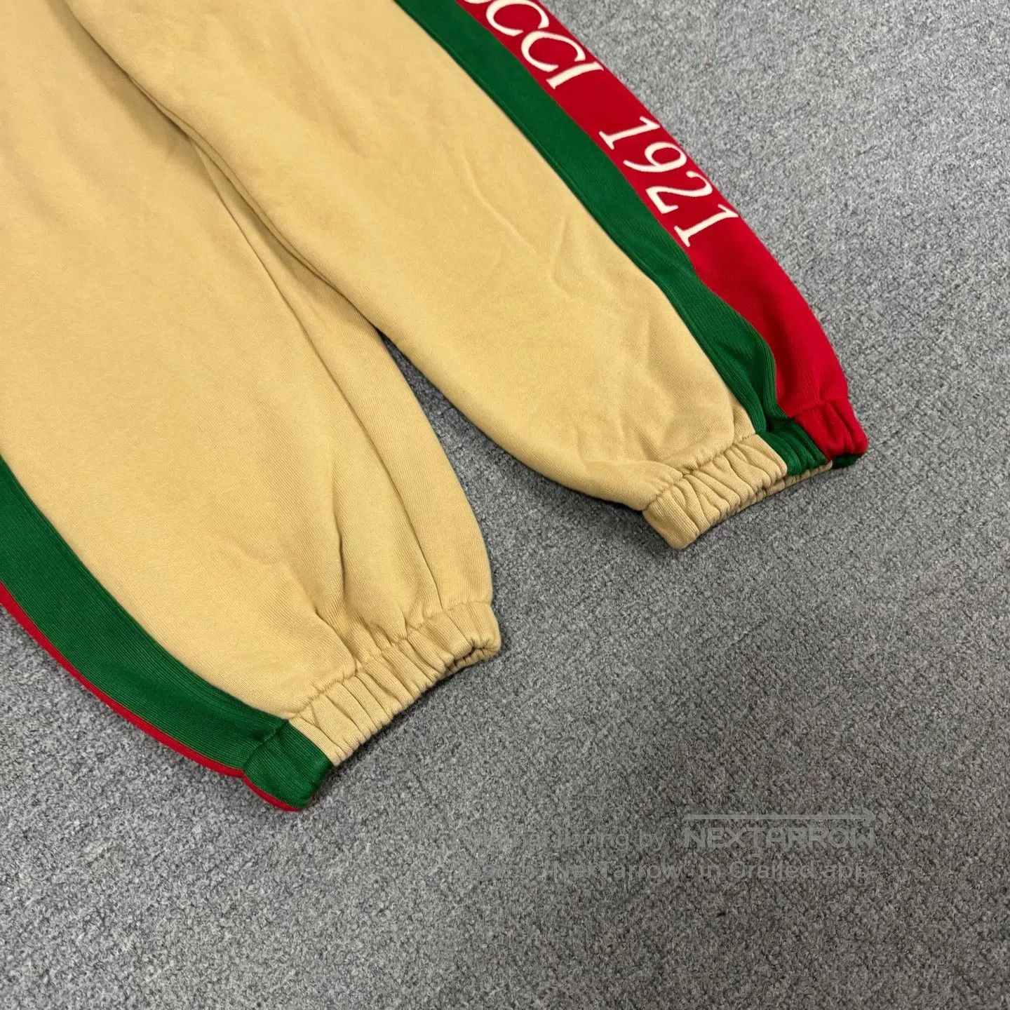 Gucci Guicci 1921 Collusive Bidding; Leisure Briefs| Size US 28 / EU 44 - 4 Thumbnail