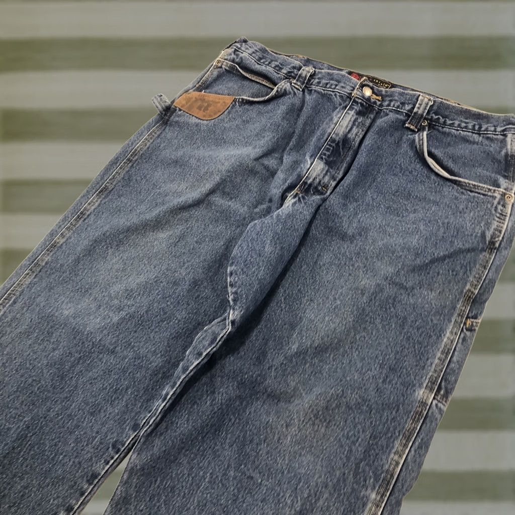 Wrangler Wrangler Men's Riggs Workwear Carpenter Utility Jeans Denim Blue 40x31 Relaxed Straight 5-Pocket Mens Jeans Size US 40 / EU 56 - 1 Thumbnail