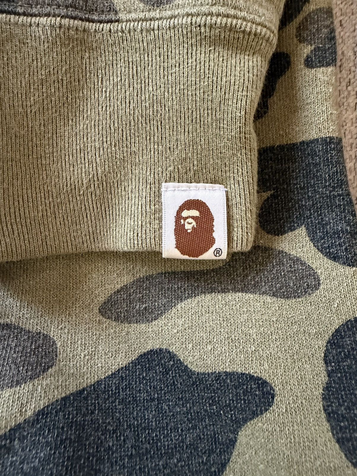 Bape BAPE Camo Sweat Shirt Size US S / EU 44-46 / 1 - 5 Thumbnail