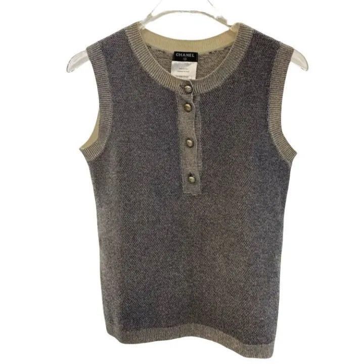 Chanel Chanel Sleeveless Knit Top with Buttons Size M / US 6-8 / IT 42-44 - 1 Thumbnail