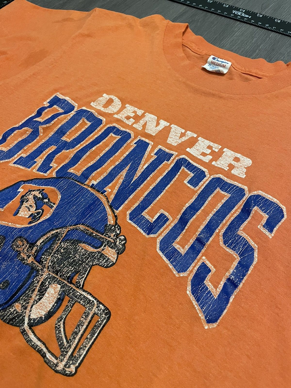 Champion × NFL × Vintage Vintage Champion “Denver Broncos” T-shirt (Sz. M) Size US M / EU 48-50 / 2 - 2 Thumbnail