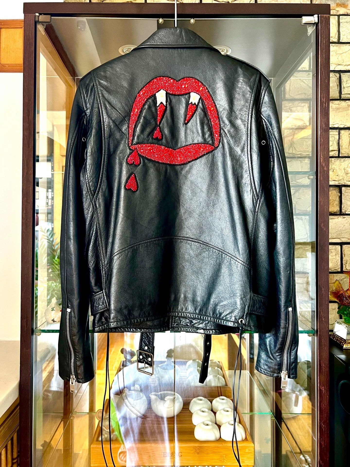 Saint Laurent Paris Saint Laurent Paris Blood Tooth Skin Coat Size US L / EU 52-54 / 3 - 1 Thumbnail