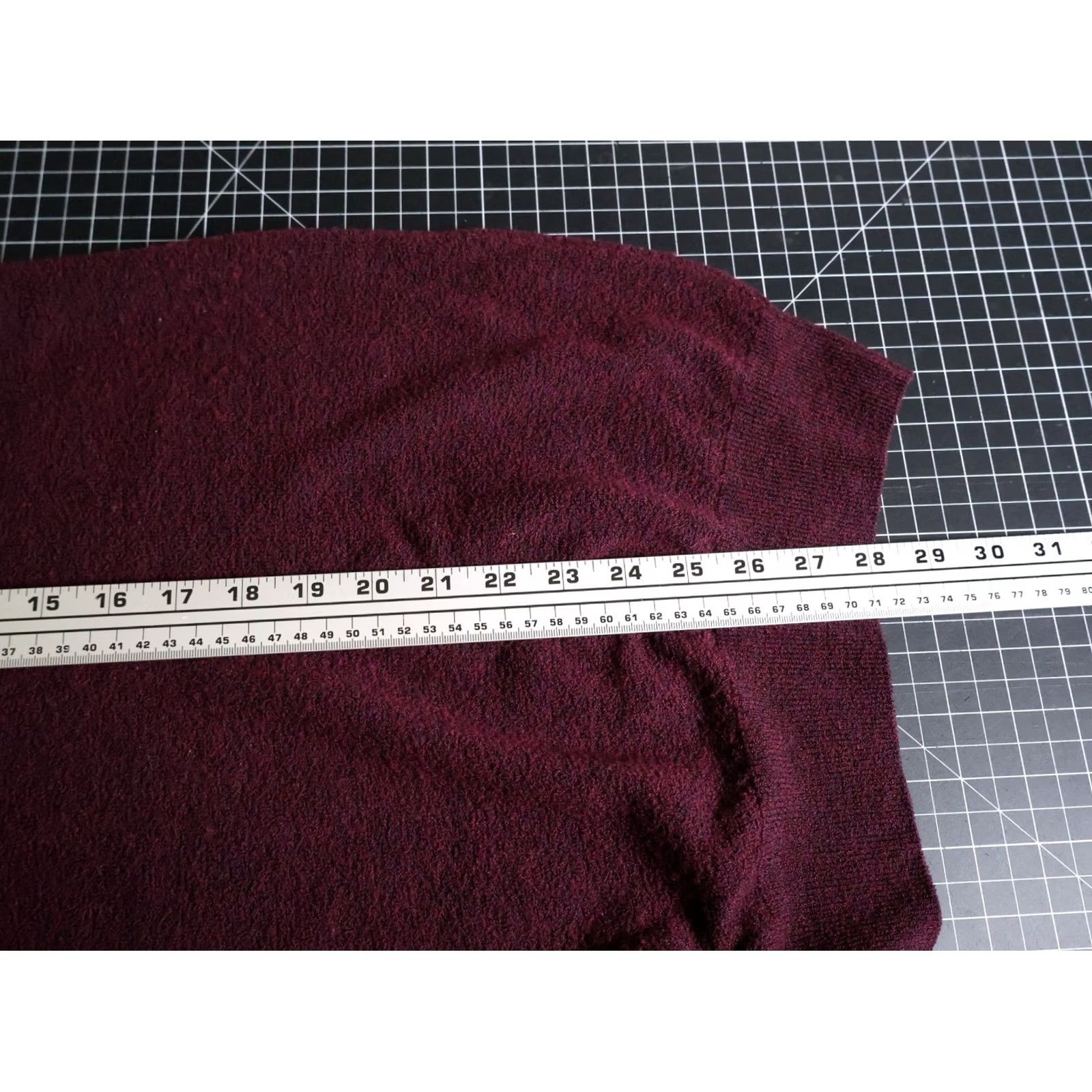 Vintage VINTAGE Clan Douglas Wool Blend Sweater Men 2XL Dark Red Scotland Textured Knit Pullover Size US XXL / EU 58 / 5 - 6 Thumbnail