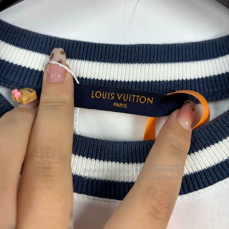 Louis Vuitton Louis Vuitton Inverted logo embroidered short sleeve Size US M / EU 48-50 / 2 - 3 Thumbnail
