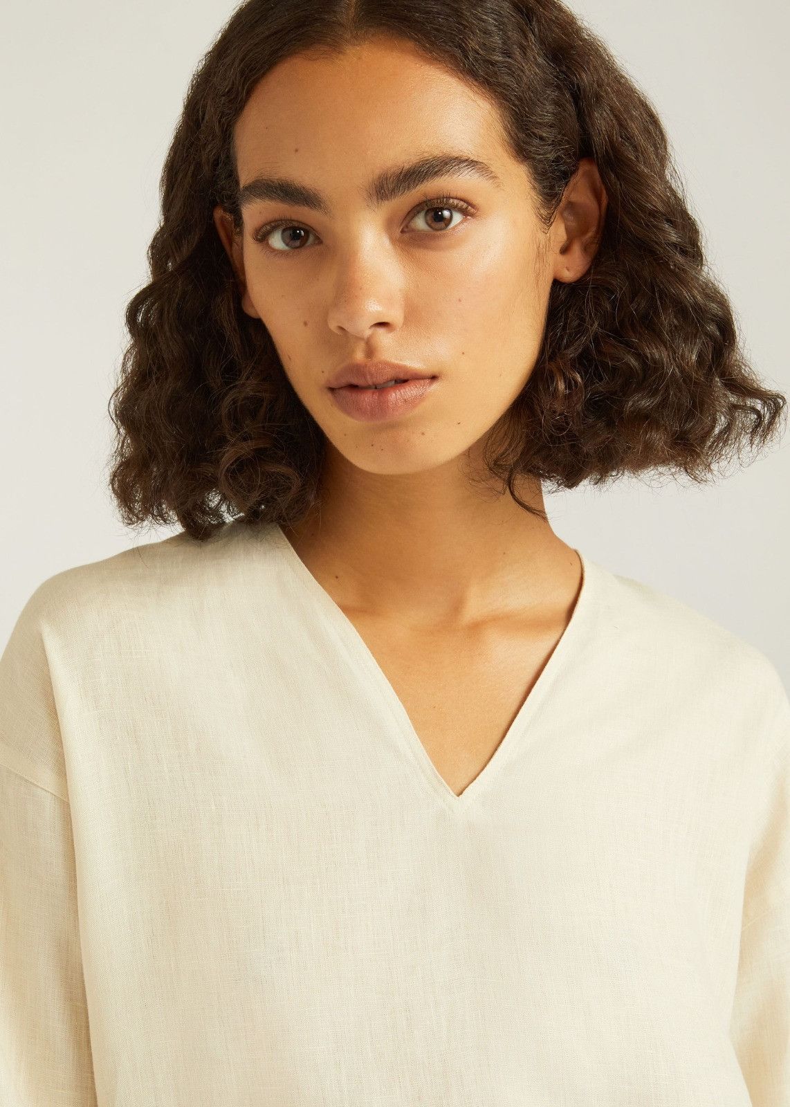 Loro Piana o1srvl11e1224 Delhia Solaire Blouse in Ivory Size M / US 6-8 / IT 42-44 - 2 Thumbnail