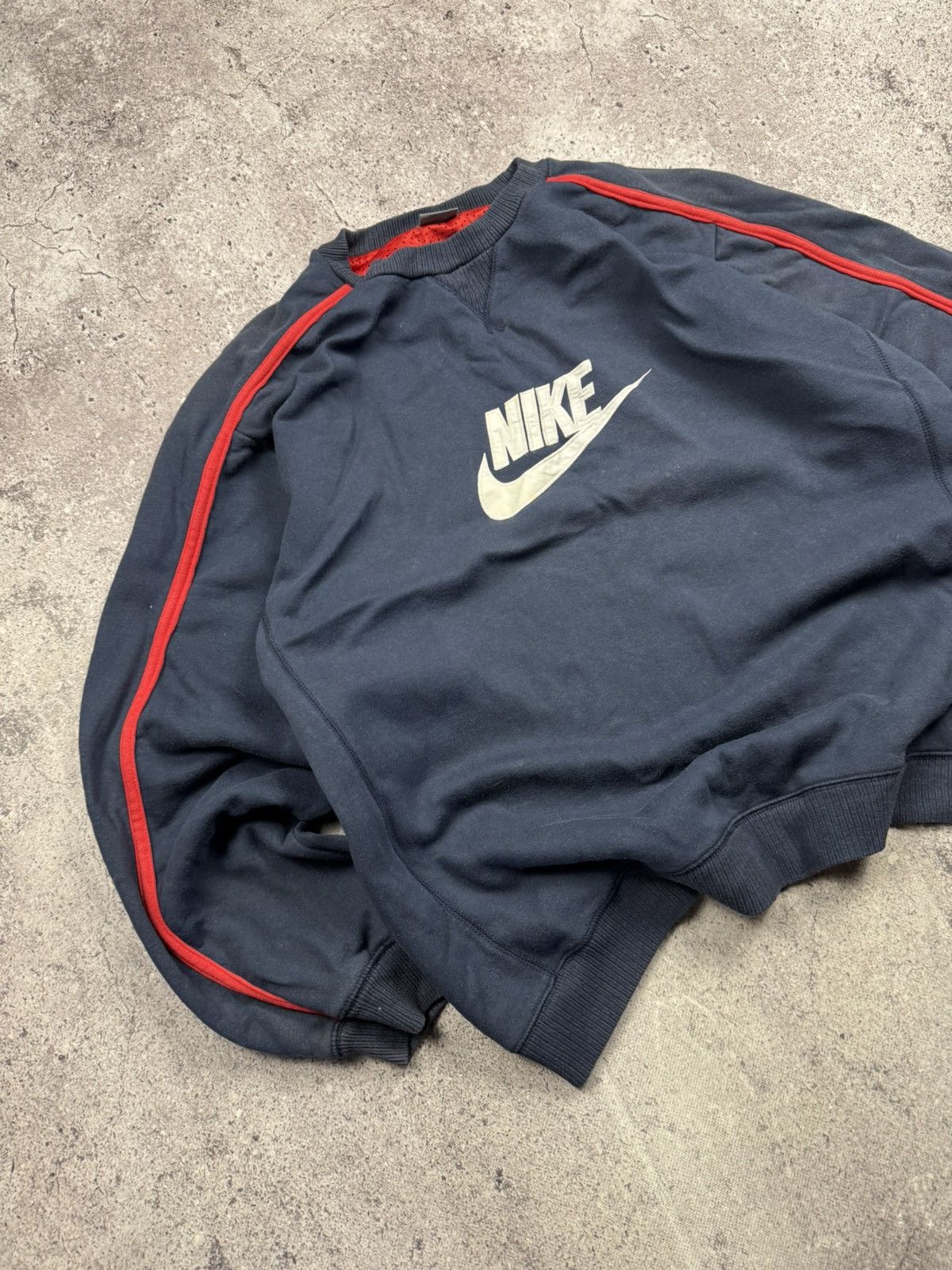 Nike Rare! Vintage Nike Big Logo Sweatshirt 90s Y2K Embroidered Size US XL / EU 56 / 4 - 2 Thumbnail