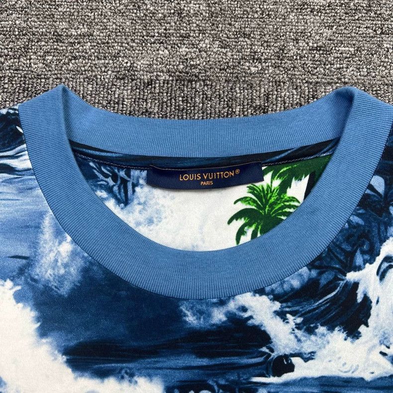 Louis Vuitton Louis Vuitton Blue wave print short sleeves Size US XXL / EU 58 / 5 - 4 Thumbnail